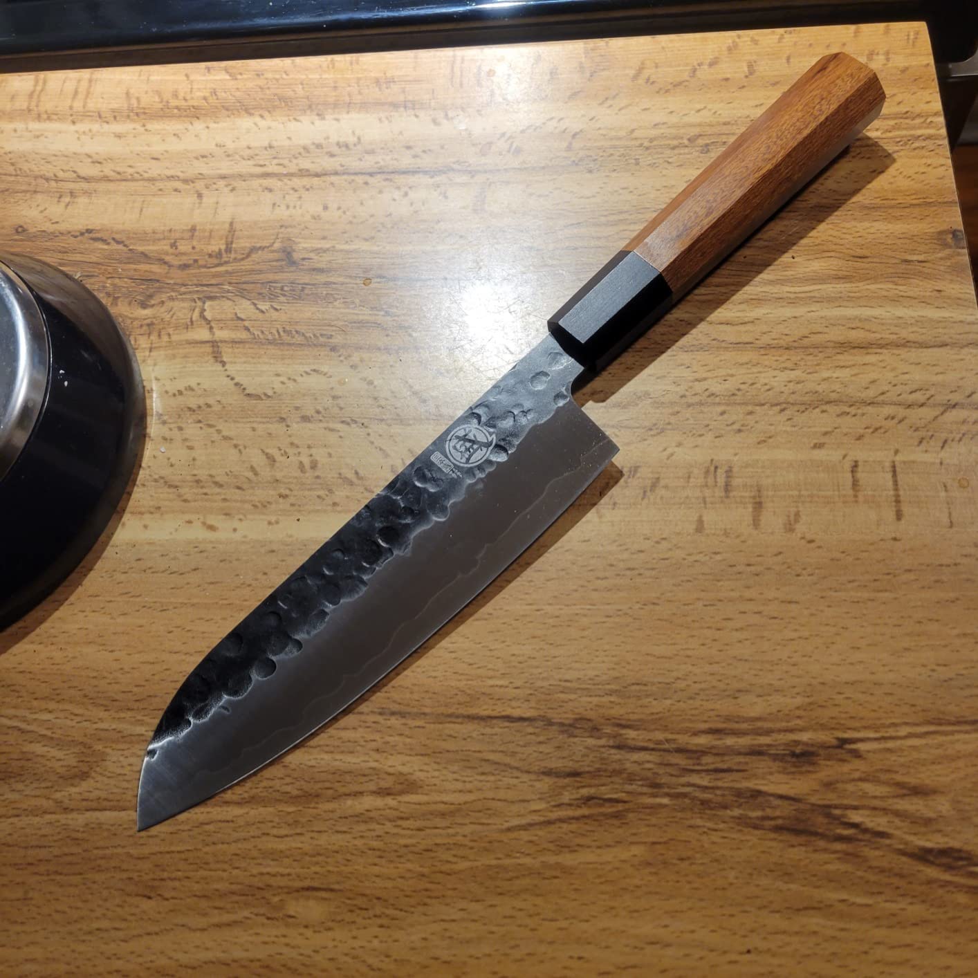 MITSUMOTO SAKARI Santoku Chef Knife 7 inch - Hand Forged Japanese Kitchen Knives, 3-Layer 9CR18MOV High Carbon Steel, Rosewood Handle & Sandalwood Box customer photo 1