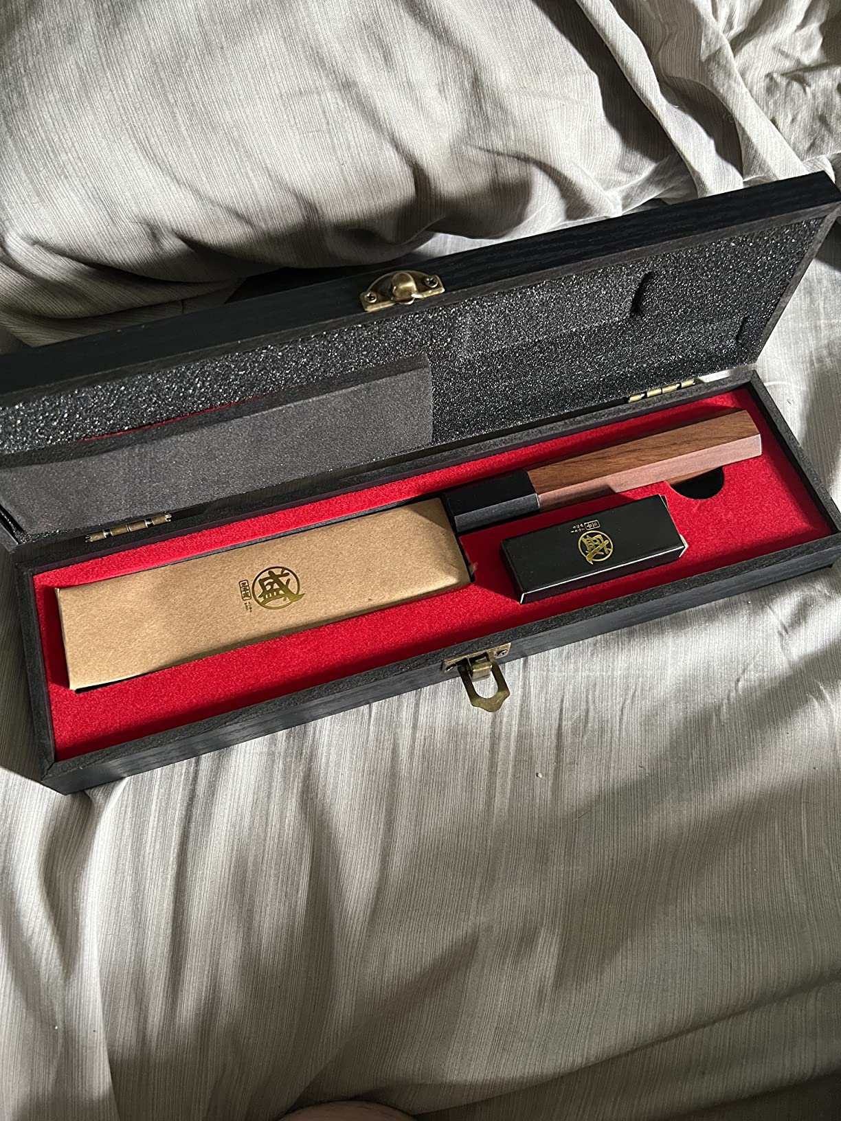 MITSUMOTO SAKARI 5.5 inch Japanese Paring Knife, Hand Forged 3-Layer 9Cr18MoV High Carbon Steel, Professional Small Kitchen Knife with Rosewood Handle & Sandalwood Box customer photo 2