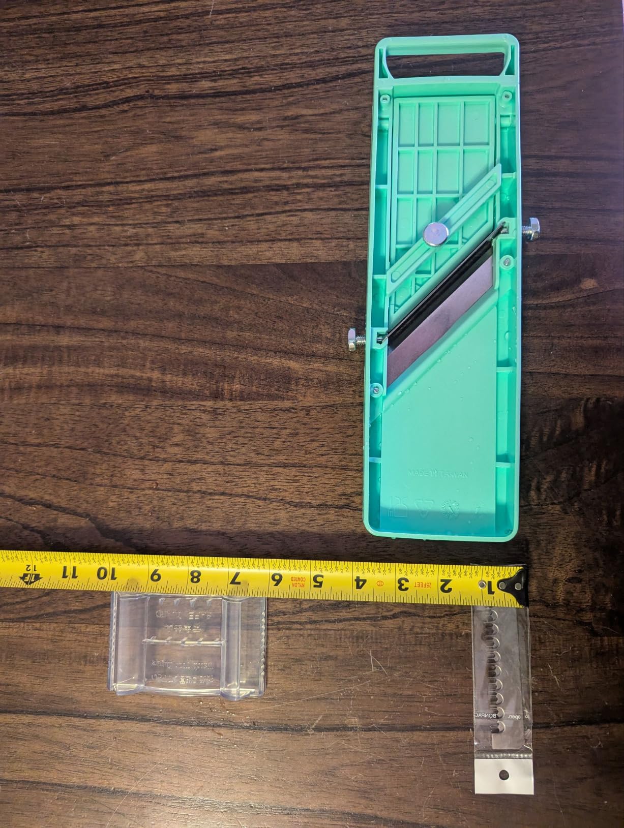 Vollum Japanese Mandoline Slicer - Professional Slicer Vegetable Cutter Japanese Mandoline Slicer for Kitchen with Interchangeable Stainless Steel Blades - Narrow Handheld Food Manual Slicer customer photo 1