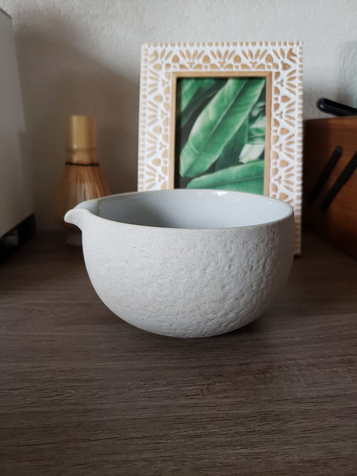 TEANAGOO Matcha Bowl with Spout, 2-PCS Ceramic Matcha Bowl and Whisk Holder (Chawan), 18 OZ/510ML White Bowl with Stand, Green Tea Traditional Ceremonial Accessories, Gift Set for Friend, Matcha Set customer photo 2