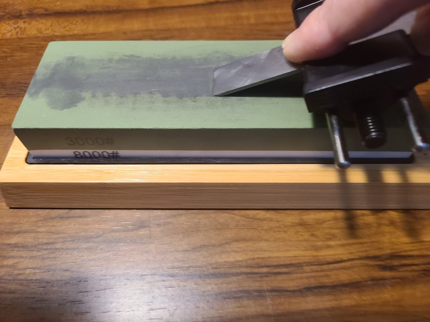 YeopAsda Knife Sharpening Stone Set - Premium 4 Side Grit 400/1000 3000/8000 Whetstone Sharpener Kit - Non-Slip Bamboo Base, Cut Resistant Gloves, Angle Guide, Flatting Stone, Honing Guide, Leather Strop customer photo 2