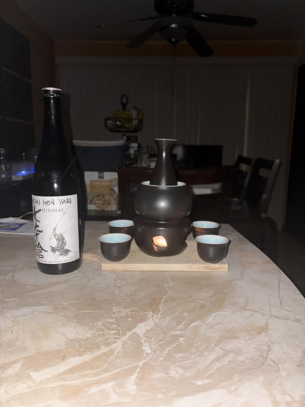 Foraineam Ceramic Sake Set with Warmer, Japanese Style Porcelain Hot Saki Drink Warmer Set, 7 Pieces Set Including 1 Stove, 1 Warming Bowl, 1 Sake Bottle, 4 Sake Cups customer photo 1