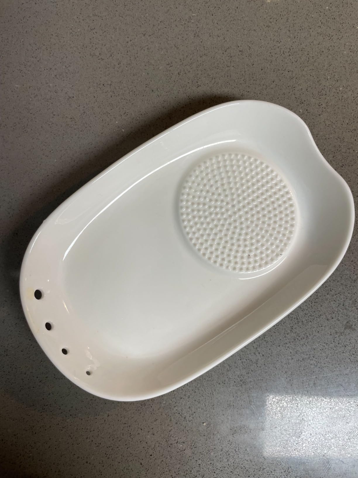 KITCHENDAO 3 in 1 Porcelain Ginger Grater Tool Spoon Rest Herb Stripper, 6.5 x 4.3 inches for Kitchen, Japanese Ceramic Garlic Grinding Wasabi Grater Plate Dish for Daikon Radish & Parmesan Cheese customer photo 2