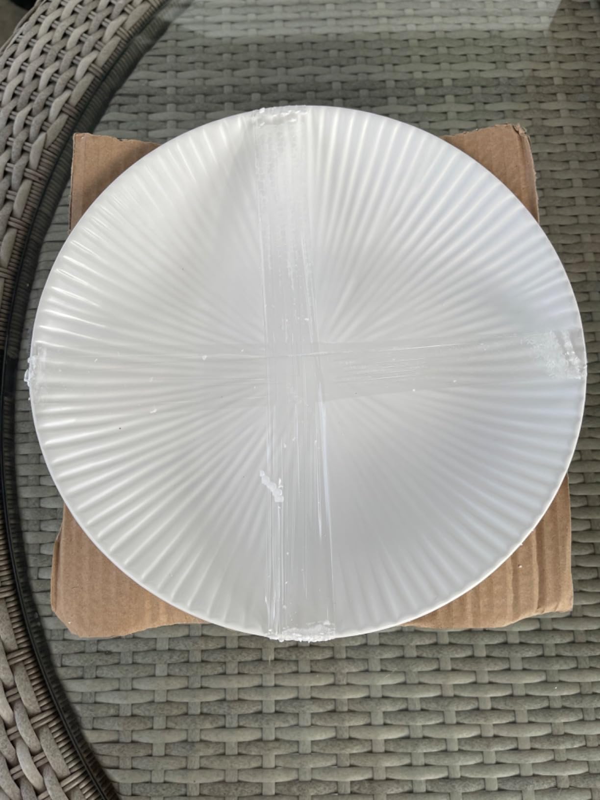 Jusalpha Set of 4-Japanese Style Porcelain Dinner Plates, Versatile Circular Serving Plates for Breakfast, Salad, Steak Dinner, PL018 (10.3 Inches, Black) customer photo 2