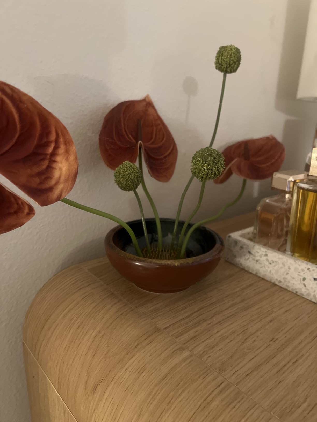 Wazakura Minoyaki Series Japanese Ikebana Essential Tool Kit - Small Round Ceramic Flower Vase and Kenzan Pin Frog for Floral Arranging (White Stripe and Terracotta Vase + 2in (61mm) Brass Kenzan) customer photo 1