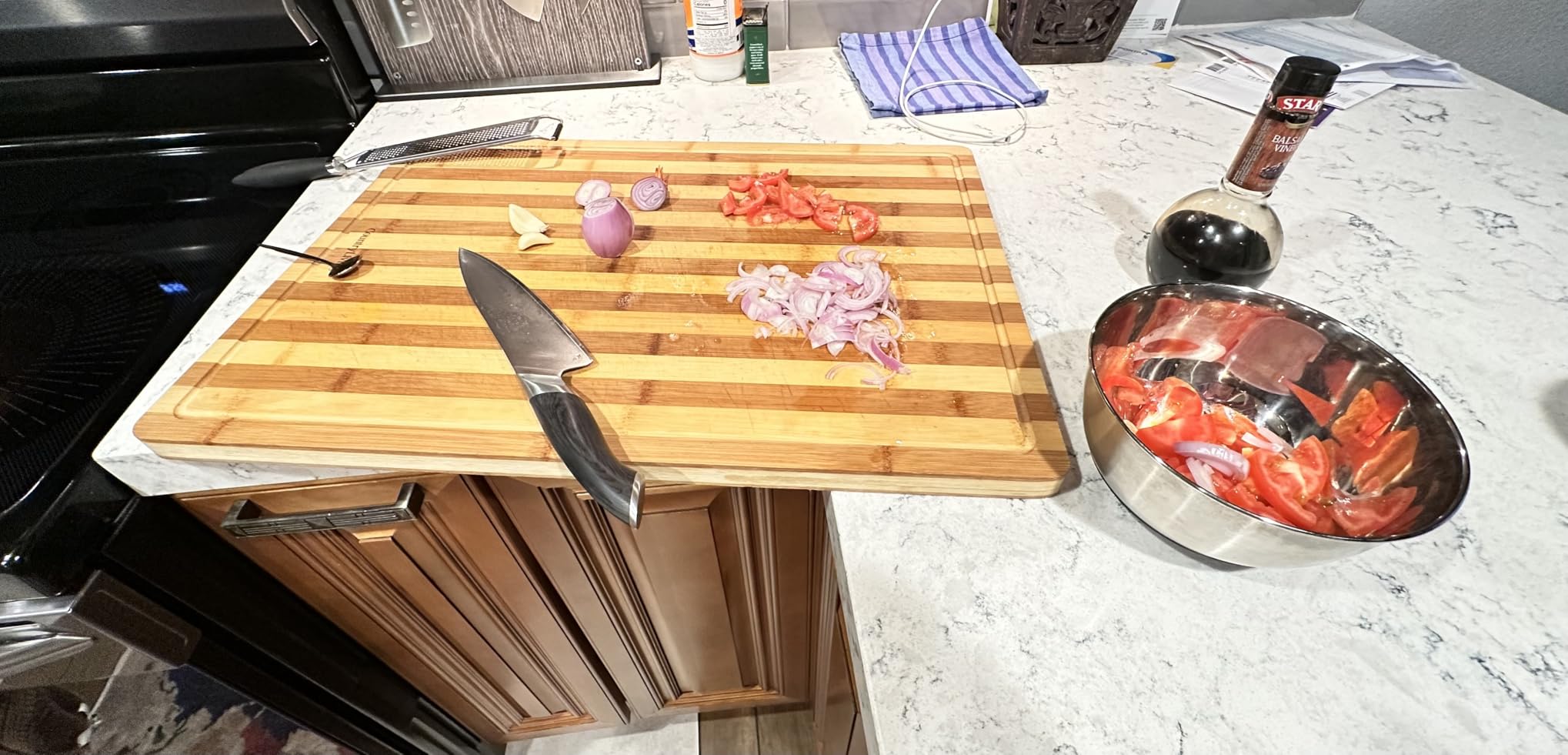 HOSHANHO Kitchen Knife in Japanese High Carbon Steel, Professional High-Class Chef's Knife 8 inch, Non-slip Ultra Sharp Cooking Knives with Ergonomic Handle customer photo 1