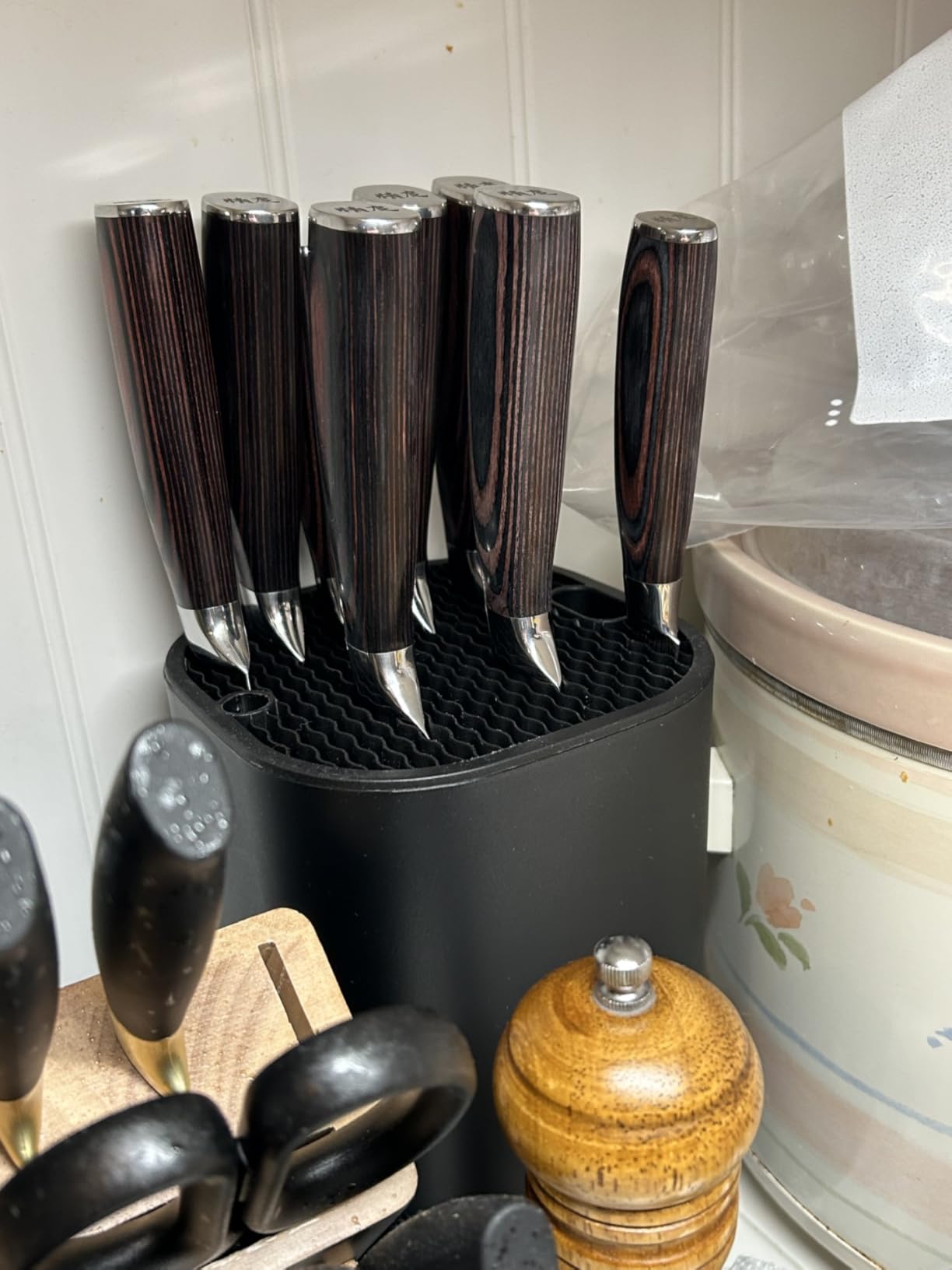 Seido Knives Master Chef Knife Set, 8-Piece Kitchen Knife Set, High-Carbon Stainless Steel Handmade Culinary Knives, Professional Chef Knives, Kitchen Knife customer photo 1