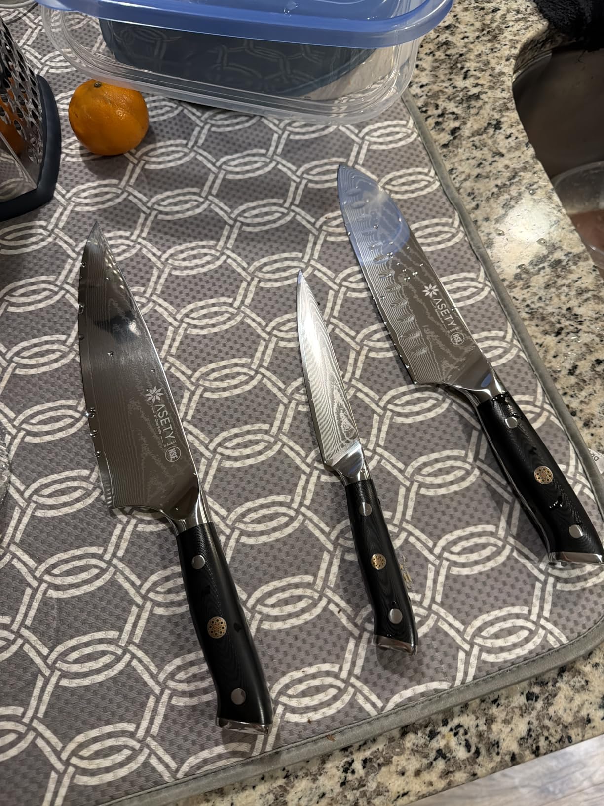 ASETY Damascus Knife Set 3 PCS, Japanese Kitchen Knives with G10 Handle | Ultra-Sharp Professional Chef Knife Set, 67-Layer Damascus Knife with VG10 Steel Core, Full Tang, NSF Food-Safe, Gift Box customer photo 2