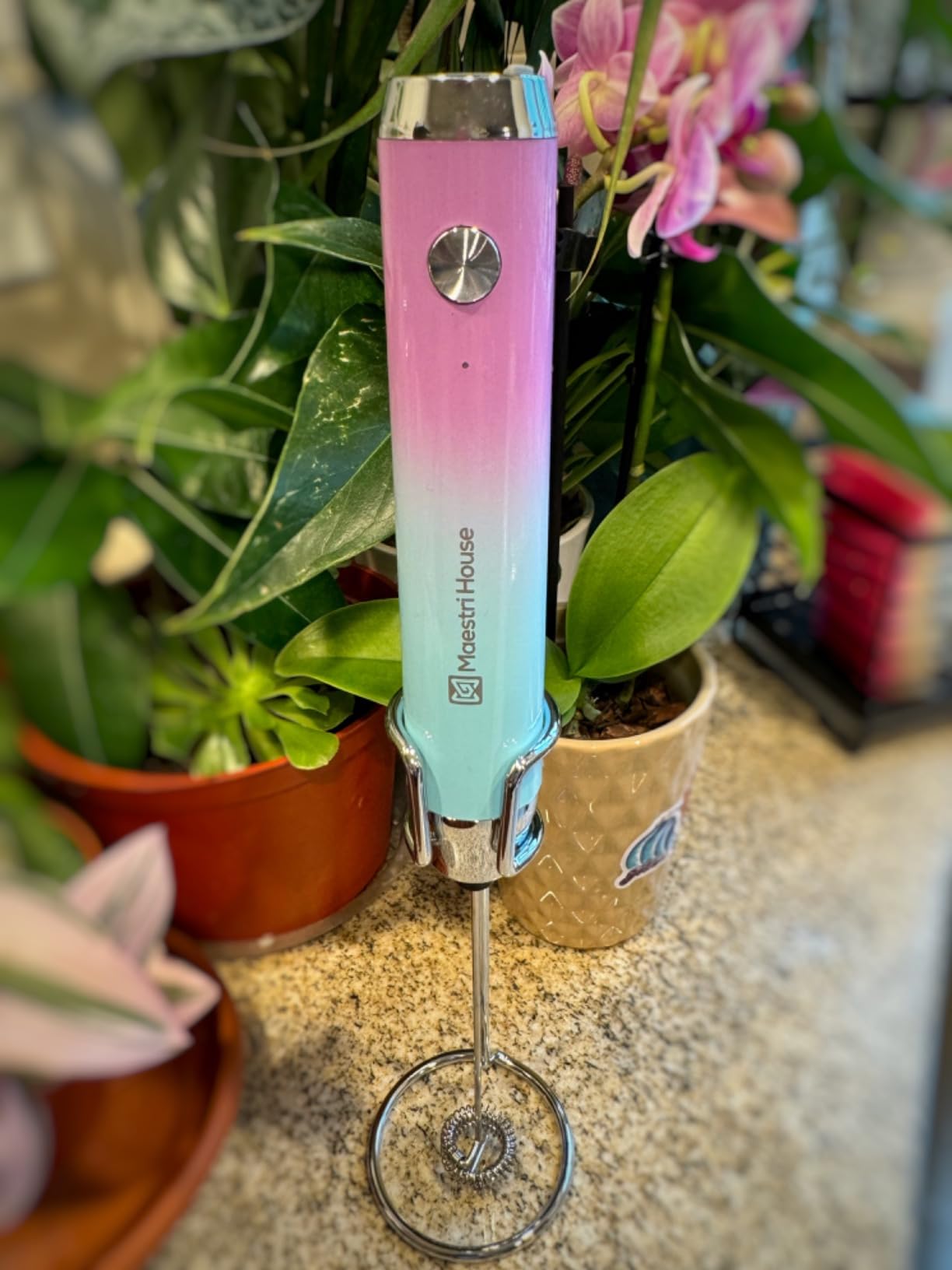 Maestri House Rechargeable Milk Frother with Stand, LunaFro Handheld Electric Foam Maker Waterproof Detachable Stainless Steel Whisk Drink Mixer Foamer for Lattes, Cappuccino customer photo 2