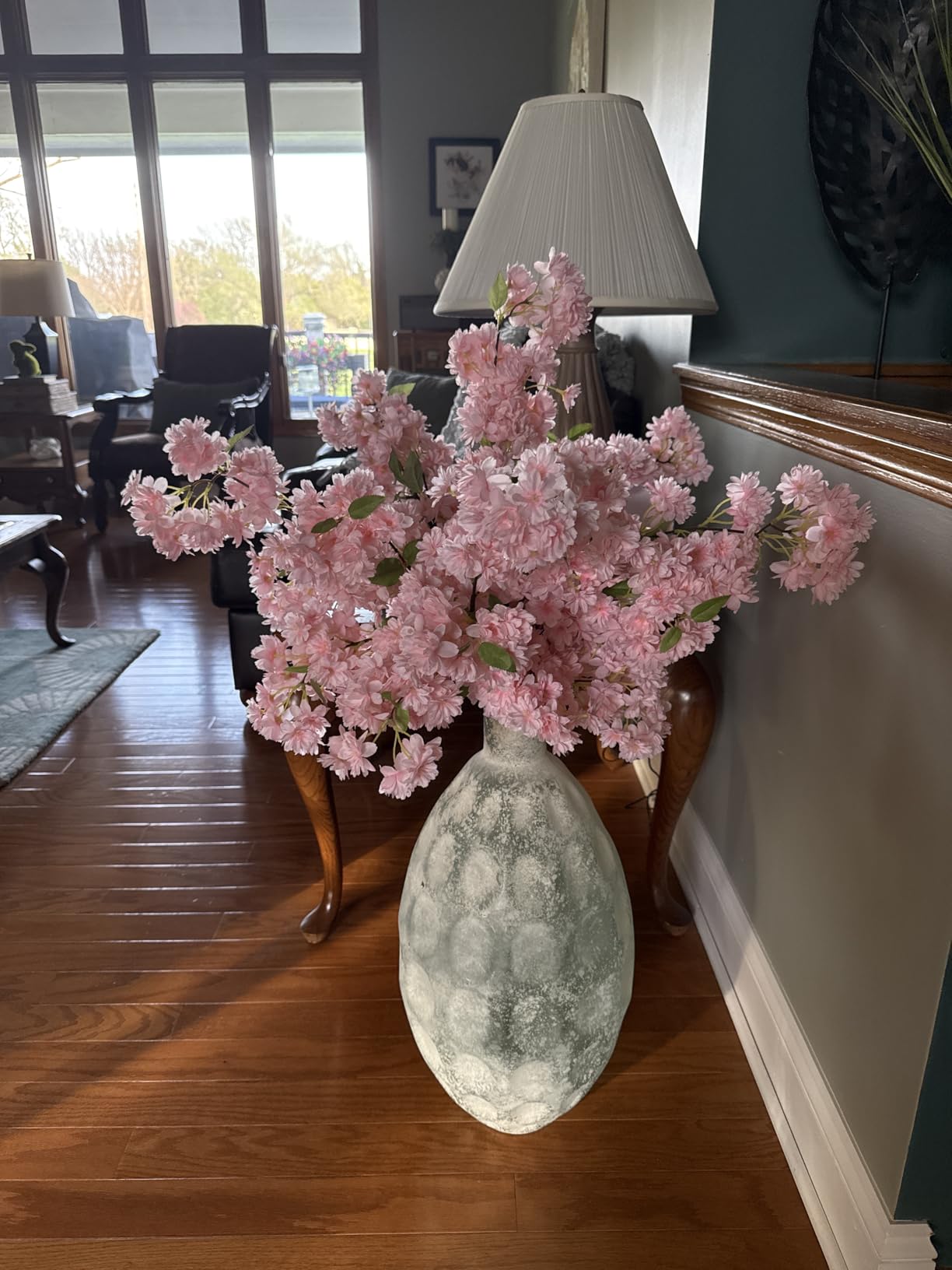 PARTY JOY 6PCS Cherry Blossom Branches, Artificial Fake Flowers Stems Silk Tall Flower Arrangement Cherry Blossom Decor for Home Wedding Centerpieces Decoration(Pink) customer photo 1