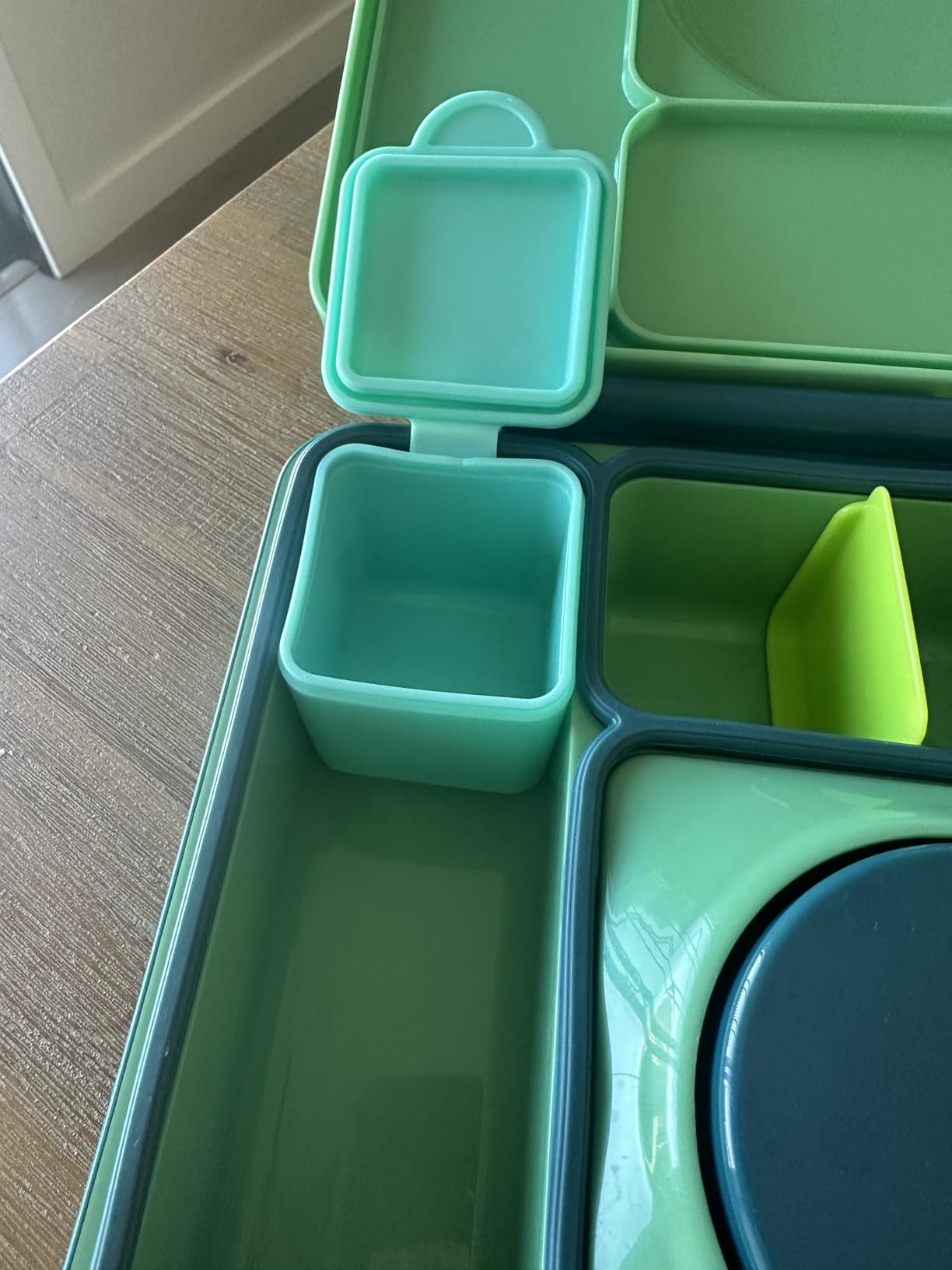 Homotte Leakproof Dips Containers Compatible with Omie Lunch Box, 2x 4 oz Salad Dressing Container To Go, Small Silicone Snack Condiment Container with Lids for kids (Pink/Teal) customer photo 1