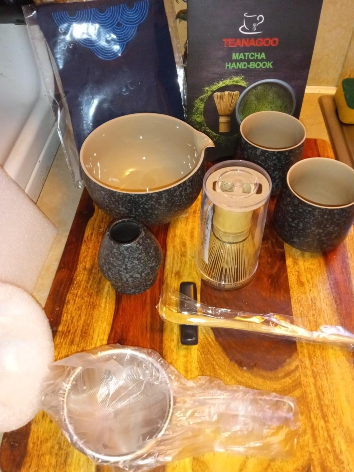 TEANAGOO 9 Pcs Matcha Whisk Set,Ceramic Matcha Set,Matcha Kit for Ceremony,Matcha Tea Set for Making Breakfast/Matcha Latte,Matcha Whisk and Bowl Set with 2 Matcha Cups(7.2oz),Gift for Matcha Lover customer photo 1