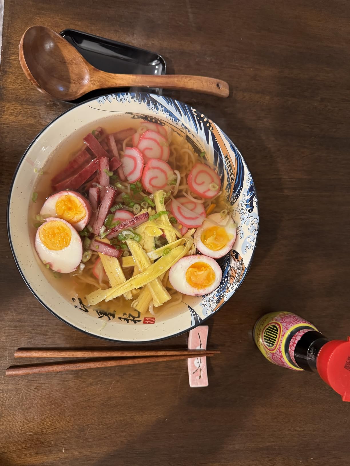 BICETTO Japanese Ramen Bowl Set with Great Wave Design - 60oz Large Ceramic Bowls, Spoons, Chopsticks for Ramen, Pho, Salad, Poke - Premium Gift for Ramen Lovers - Microwave & Dishwasher Safe customer photo 2
