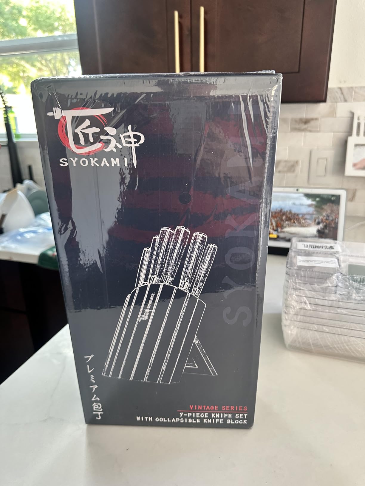 SYOKAMI Knife Set 7 Piece Japanese Style Kitchen Knife Set With Foldable Magnetic Acacia Wood Block Sharp High Carbon Stainless Steel Knives Set for Kitchen with Anti-slip Handle, Gift for Mom customer photo 2