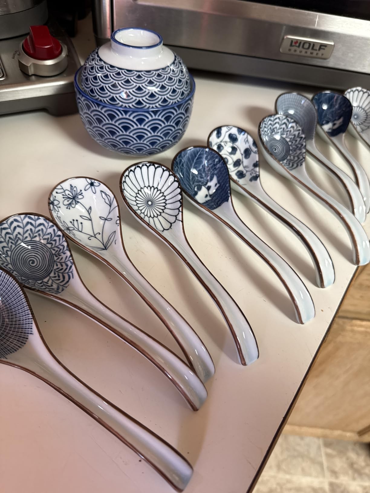 Asian Ceramic Soup Spoon, with Long Handle Easy to Hold, Non-slip Bottom, for Japanese Ramen, Chinese and Vietnamese Wonton, Noodle Soup Spoons customer photo 1