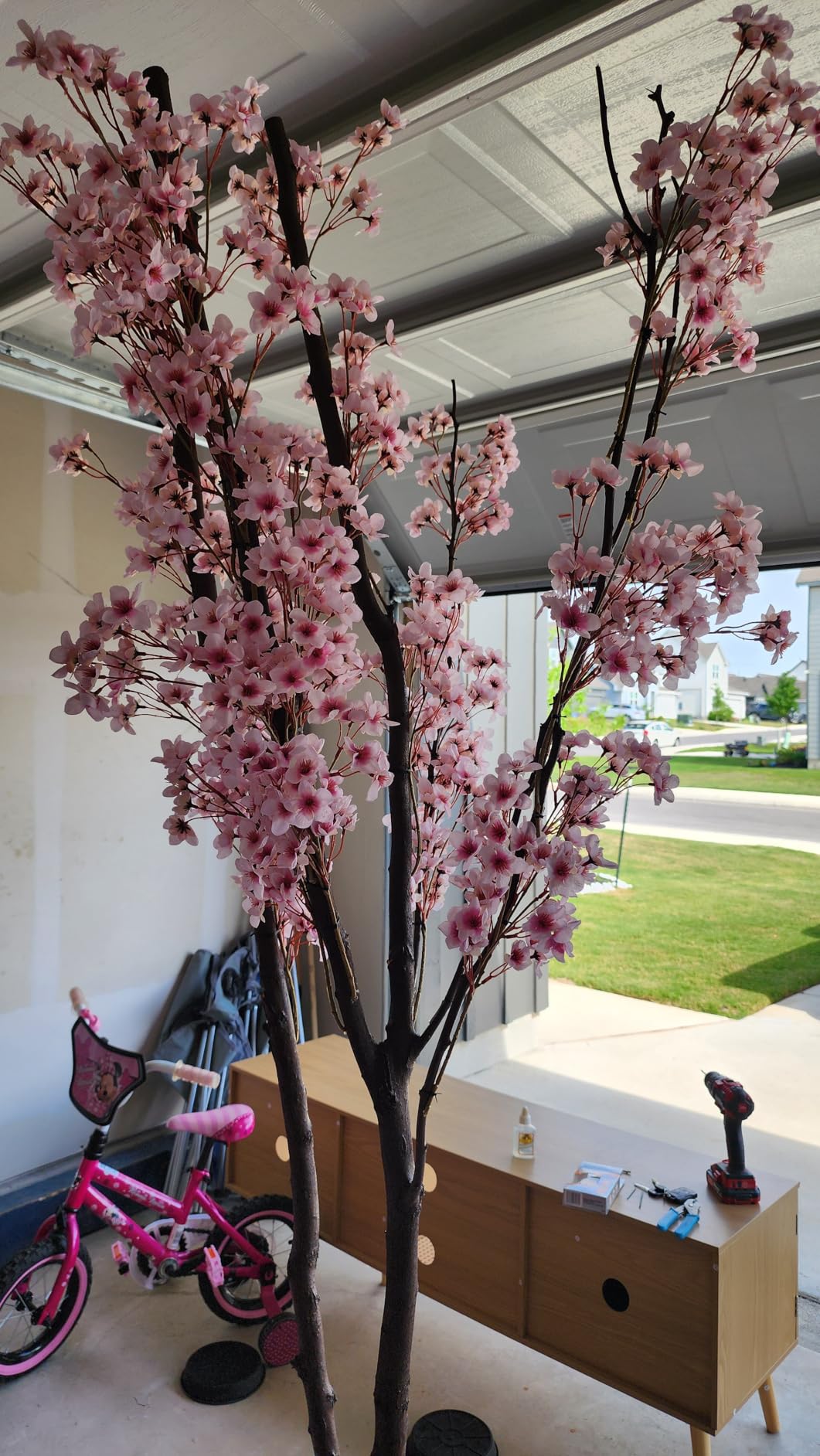 obbsie 24Pcs Artificial Cherry Blossom Flower, Faux Silk Peach Blossom Branches Fake Plum Blossom Flowers Stems Arrangements for DIY Home Wedding Table Centerpieces Vase Decor customer photo 2