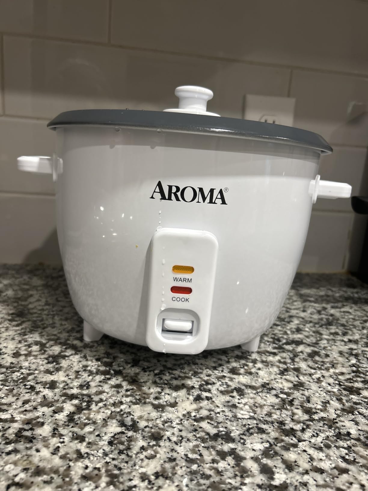 Aroma Rice Cooker, 8-Cup (Uncooked) / 16-Cup (Cooked), Pot-Style Rice Cooker and Soup Warmer with One-Touch Control, 4 Qt, White, ARC-368NG customer photo 2