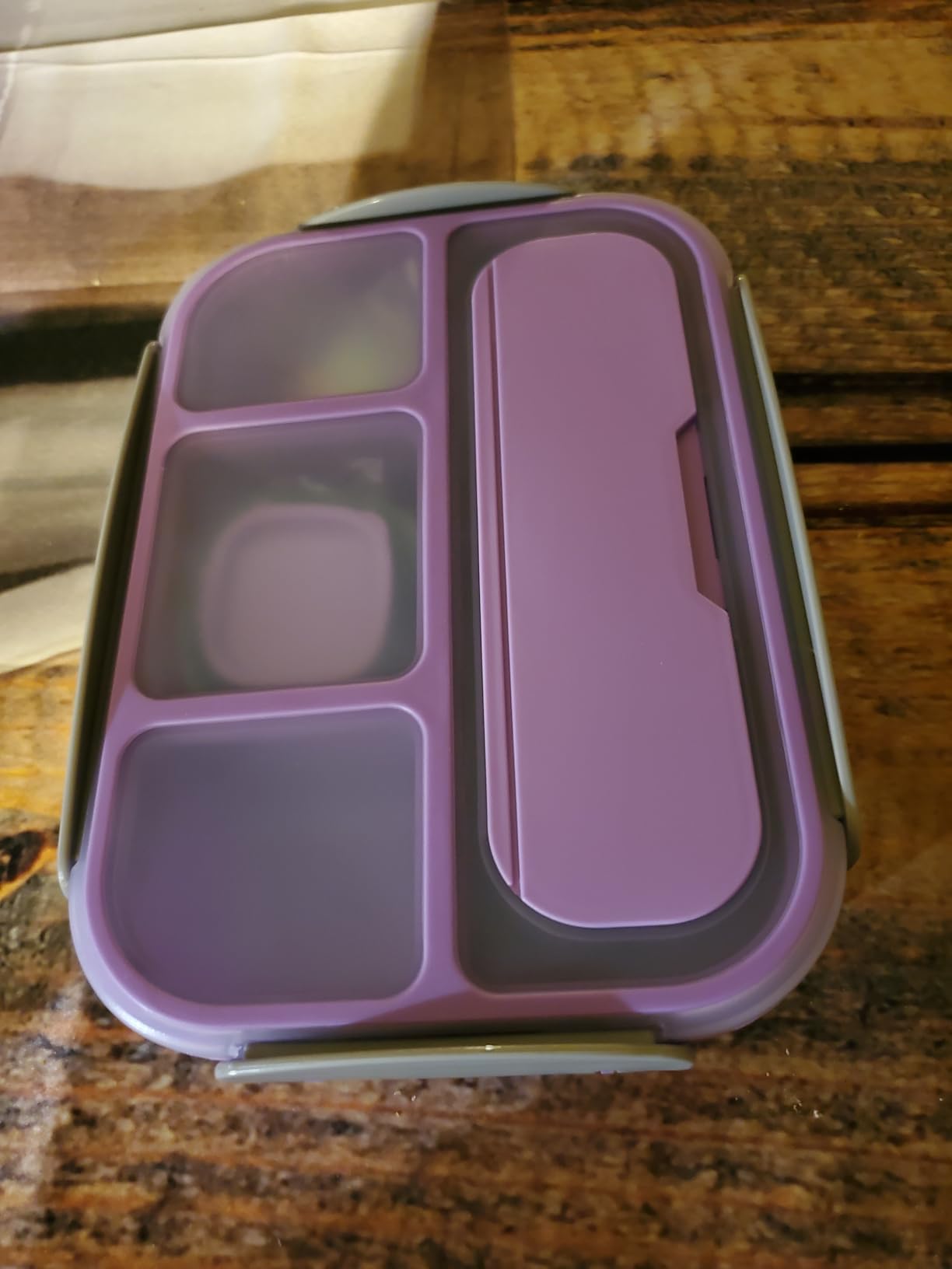 Yumuk Bento Box Adult Lunch Containers, 5 Cup Box with 4 Compartments &Spork &Sauce Box, Leak-Proof, Microwave/Dishwasher Safe(Black) customer photo 1