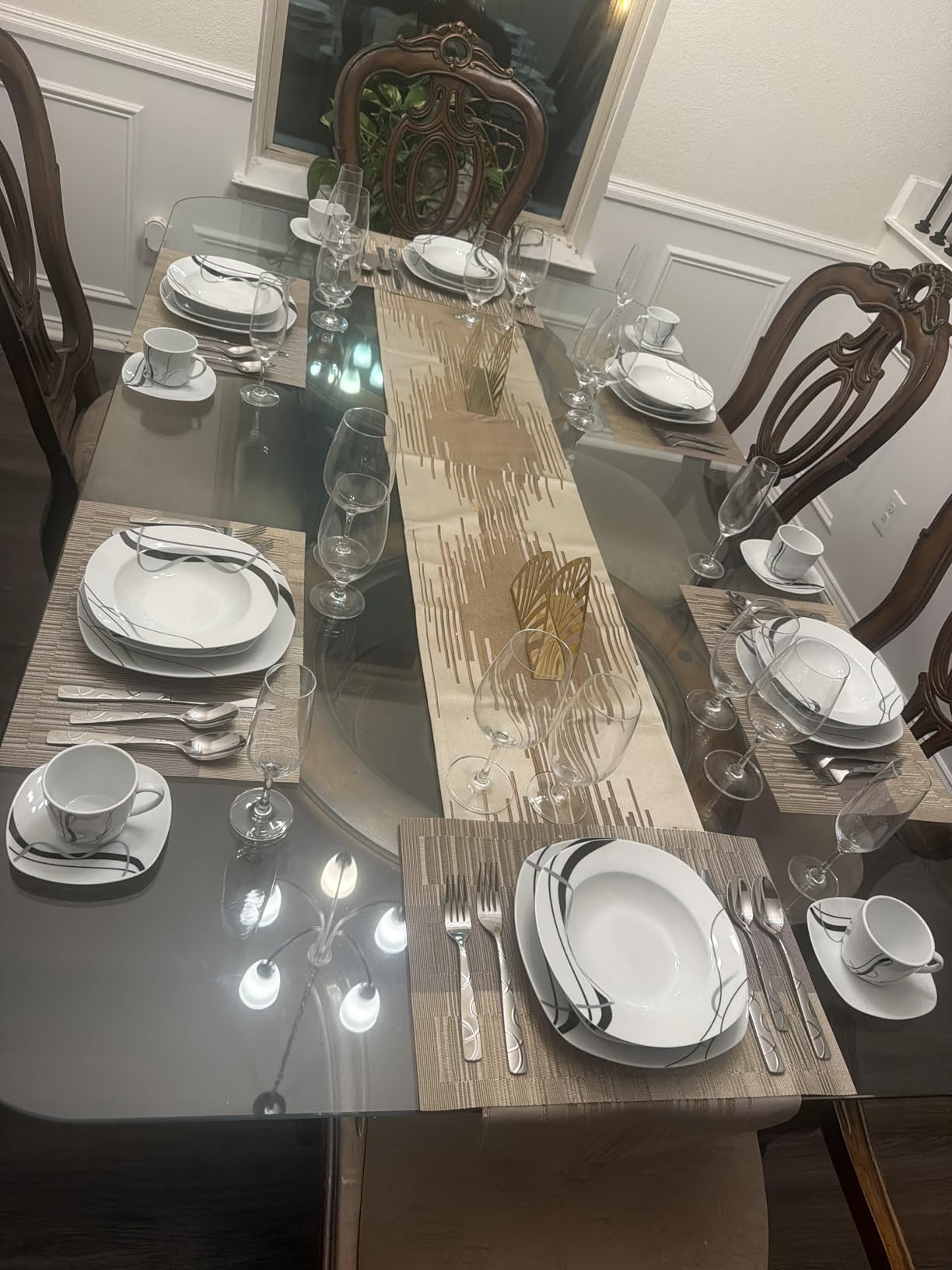 VEWEET Porcelain Dinnerware Set with Pink Floral, 12 PCS Including Dinner Plates, Dessert Plates and Cereal Bowls, Series Annie customer photo 1