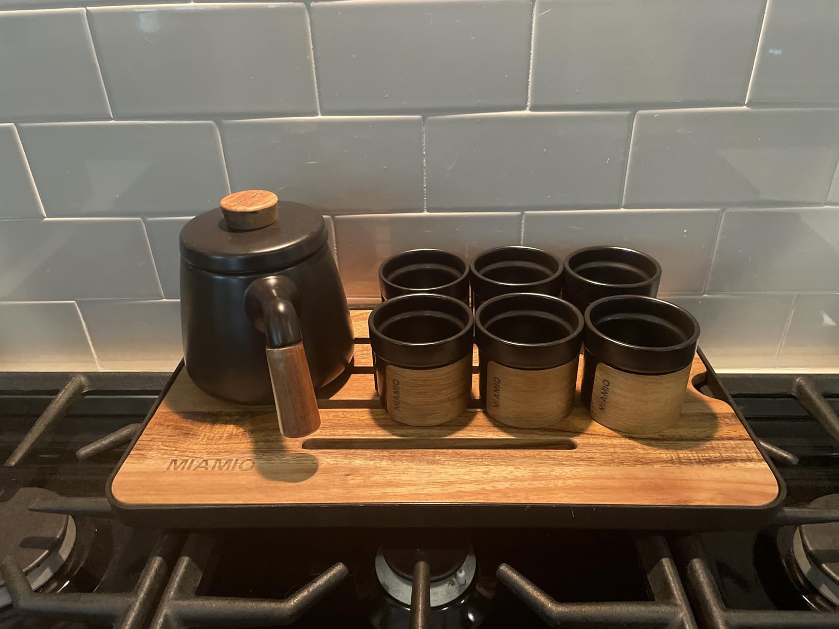 MIAMIO - Japanese/Chinese Tea Set 6 x 3.4 oz/Asian Tea Pot 21 oz with Tea Infuser, Traditional Japanese Tea Cups Set for Tea Lovers/Men/Women (Black) customer photo 1