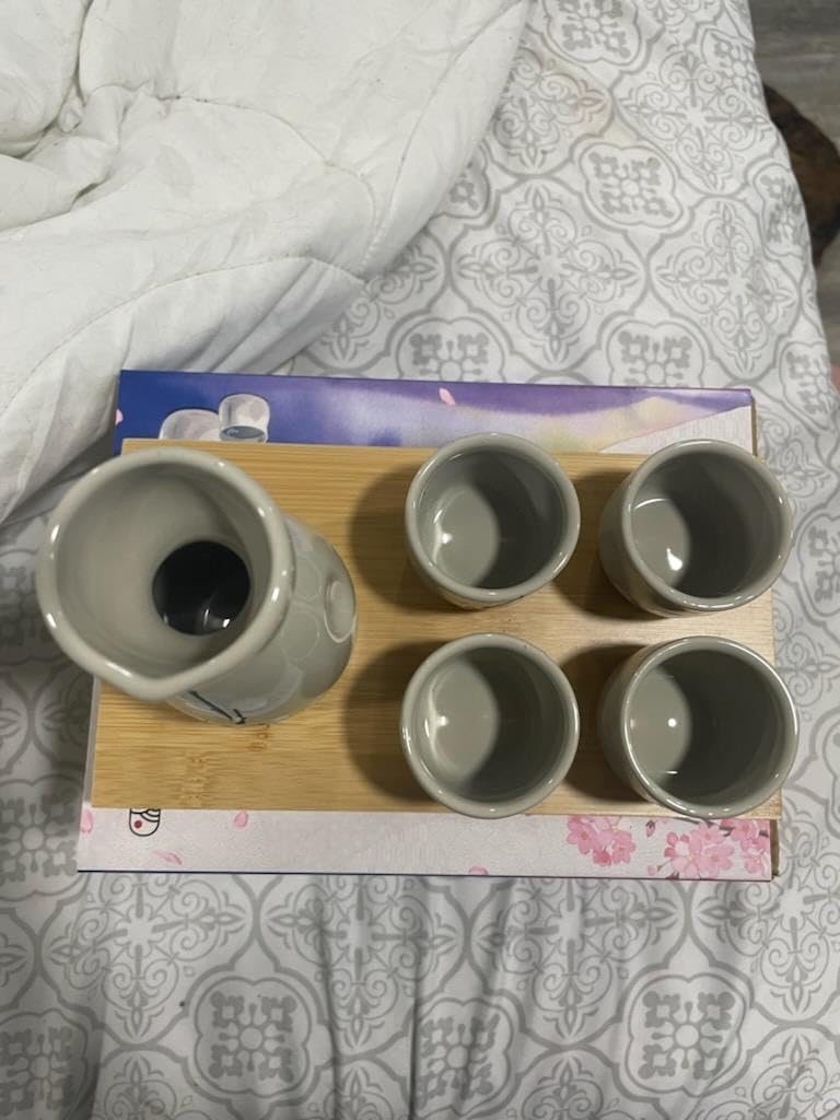 HIBINO Japanese Sake Set - 1 Tokkuri Bottle (5 Oz) & 4 Ochoko Cups (1.3 Oz) - 5pc Ceramic Sake Set with Serving Bamboo Tray - Traditional Japanese Gift Set - Snow Plum customer photo 2