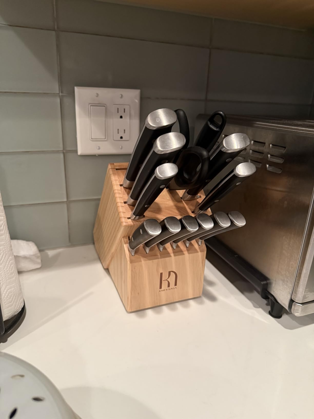 KnifeSaga Knife Set with Block, Japanese 15 PCS Ultra Sharp Kitchen Knives Set, High Carbon Stainless Steel Knife Block Set with Sharpener, Professional Knives with Ergonomic Handle for Home Chefs customer photo 1