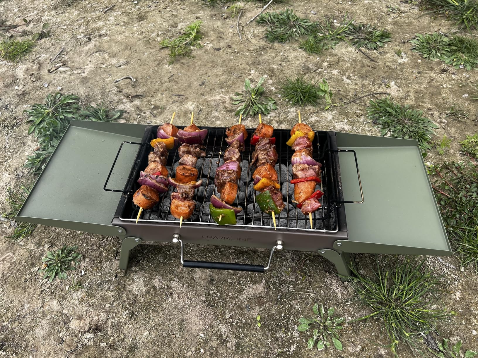 Charmline 14 x 9 inches Portable Charcoal BBQ Grill, Foldable Compact Camping Barbecue for 1-3 People, Ideal for Garden, Beach, Picnic & Tabletop Use, Green customer photo 1