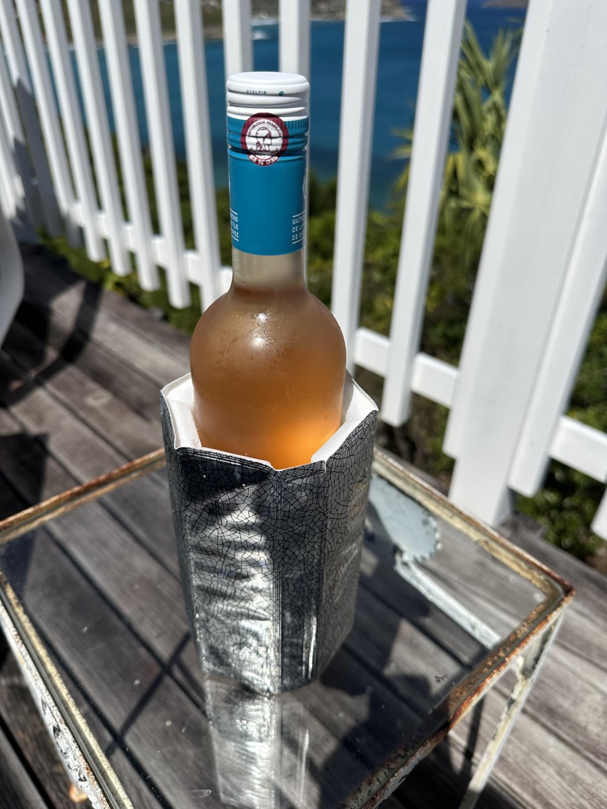 Vacu Vin Active Cooler Wine Chiller - Reusable, Flexible Wine Bottle Cooler - Black - Wine Cooler Sleeve for Standard Size Bottles - Insulated Wine Bottle Chiller to Keep Wine Cold, Sand customer photo 1