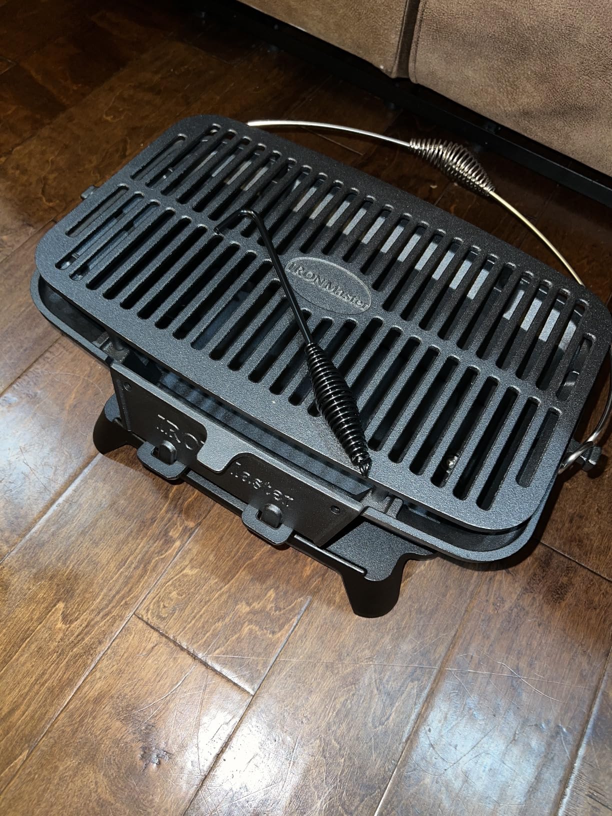 IRONMAX Large Hibachi Grill Outdoor, Portable Charcoal Grill and Tabletop Cast Iron Skillet, 100% Cast Iron, Durable, Camping Grill Grate 16.5