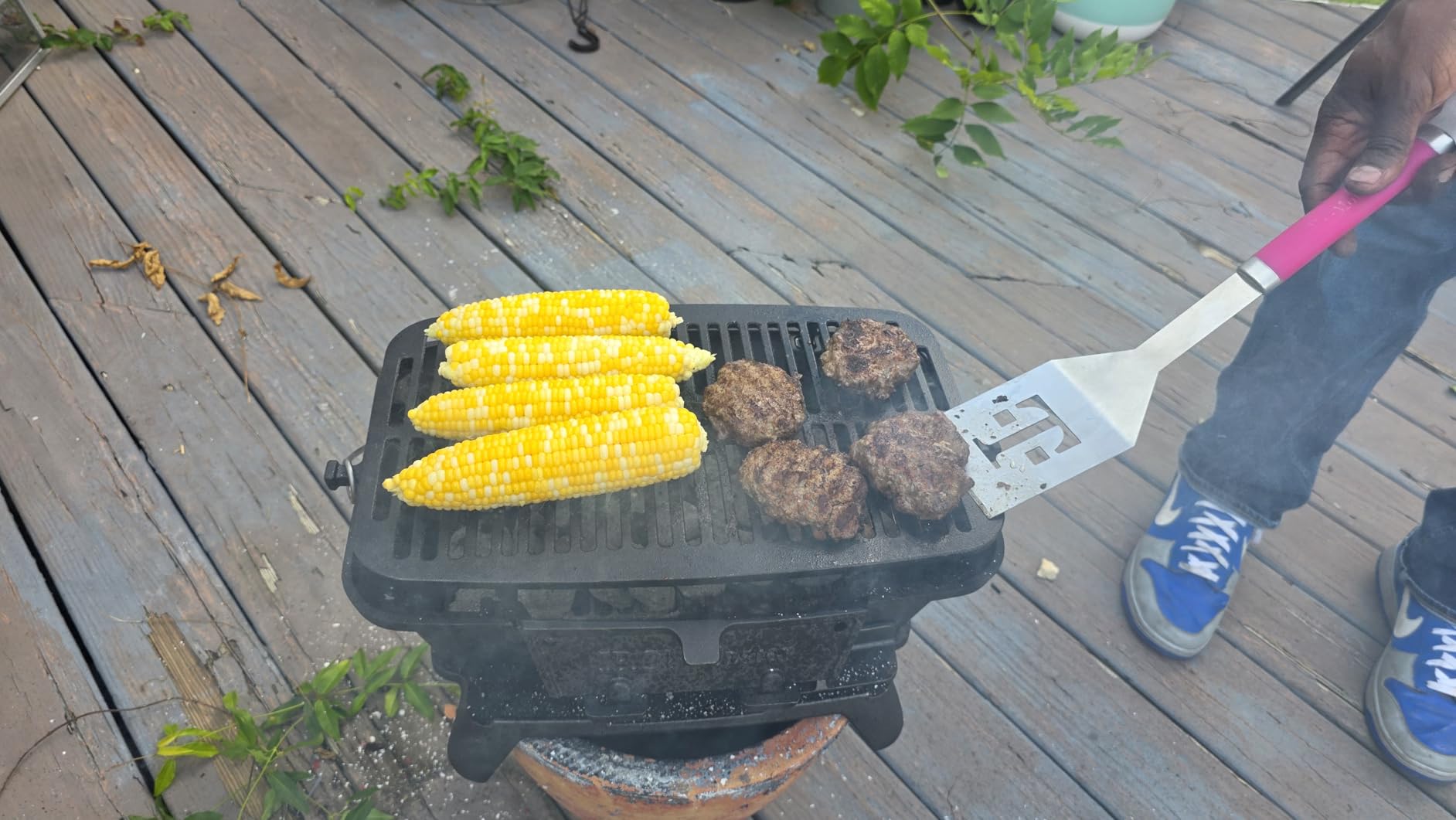 IRONMAX Large Hibachi Grill Outdoor, Portable Charcoal Grill and Tabletop Cast Iron Skillet, 100% Cast Iron, Durable, Camping Grill Grate 16.5