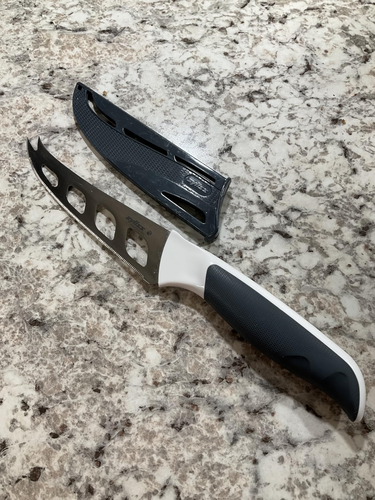 Zyliss Comfort Knife - Japanese Stainless Steel Blade - Non-Slip Contoured Handle for All Hand Sizes - Kitchen Tools with Safety Kitchen Blade Guards - Dishwasher Safe - 5.9