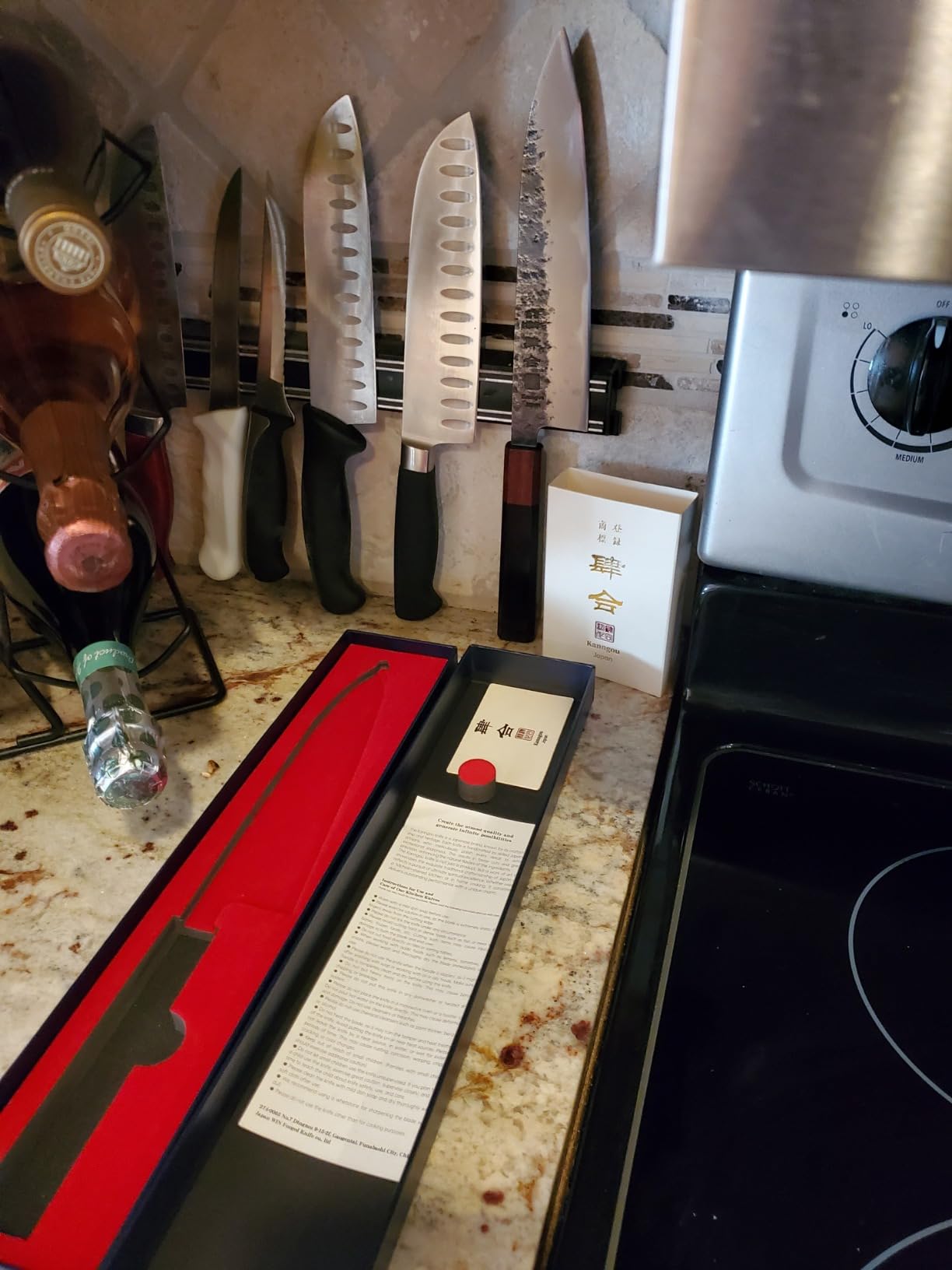 kanngou 8.27 Inch Japanese Chef Knife, 210MM Black Forged Japanese Knife with Red Sandalwood and Eboy Wood Handle, Gyuto Chefs Knives with Premium Gift Box (WA Series) customer photo 1