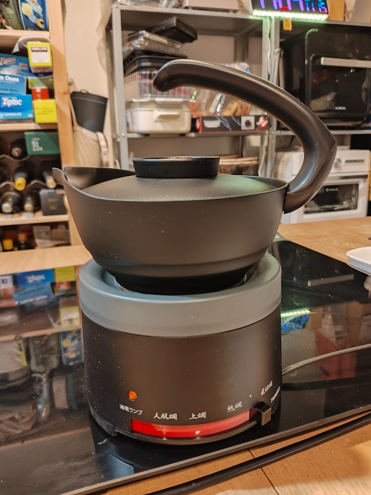 TWINBIRD Sake Warmer, Black TW-D418B & White/Black Ochoko Set | Japanese Sake, Hot Sake, Compatible up to About 300 ml, Heat Retention, Electric, Temperature Control, Tabletop customer photo 2