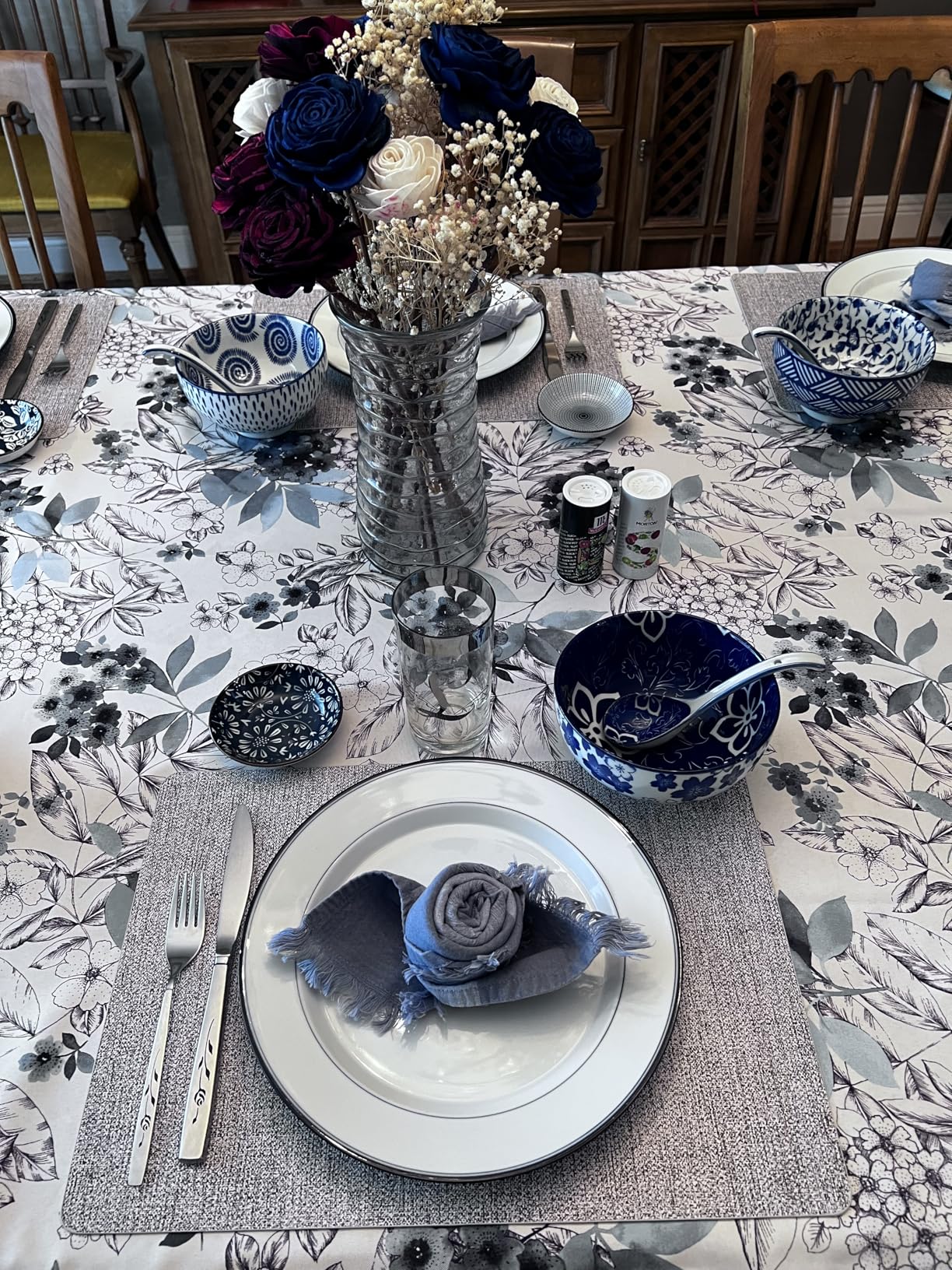 Japanese Ceramic Bowls Set of 6, 28 Oz Large Asian Porcelain Ramen Soup Salad Cereal Noodle Bowl with 6 Spoons, Deep Bowl for Kitchen Decor and Housewarming Gift, Dishwasher & Microwave Safe customer photo 2