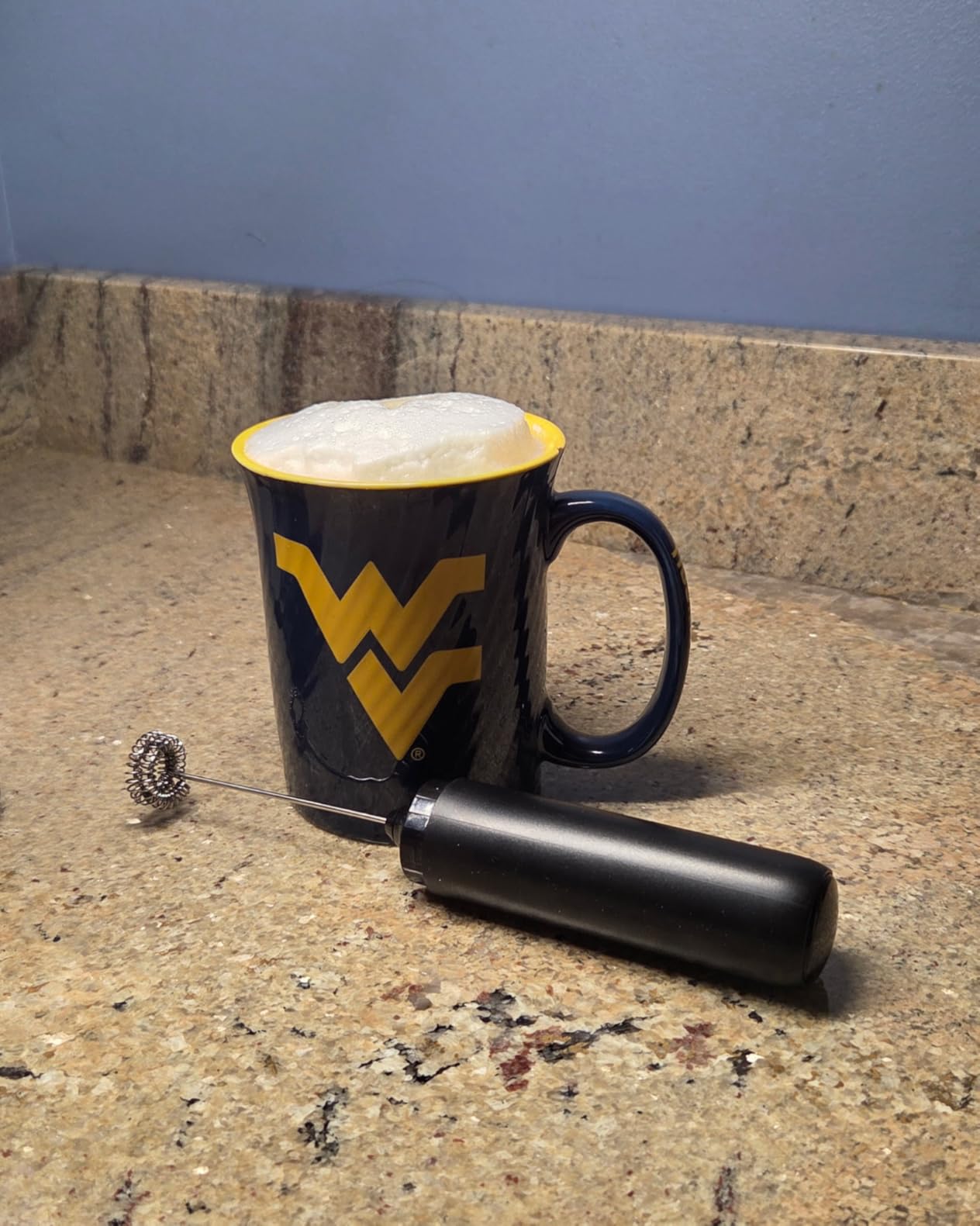 CIRCLE JOY Rechargeable Milk Frother Hanheld, Dual Coil Whisk Head Electric Coffee Frother, Portable Hand Frother Wand Drink Mixer for Matcha Lattes Cappuccino, Kitchen Gifts, Black customer photo 1