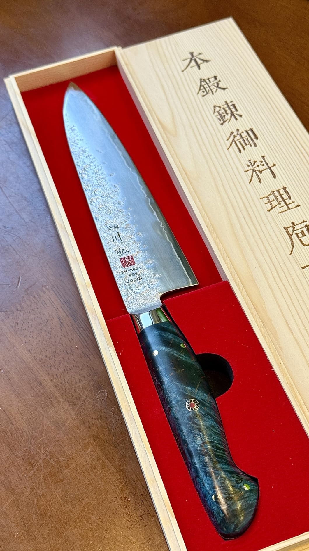 KAWAHIRO Japanese Utility Knife, 5 inch Handcrafted VG10 Stainless Steel Paring Knife, Professional Black Forged Multipurpose Kitchen Knives with Ergonomic Handle Grip and Gift Wood Box customer photo 2