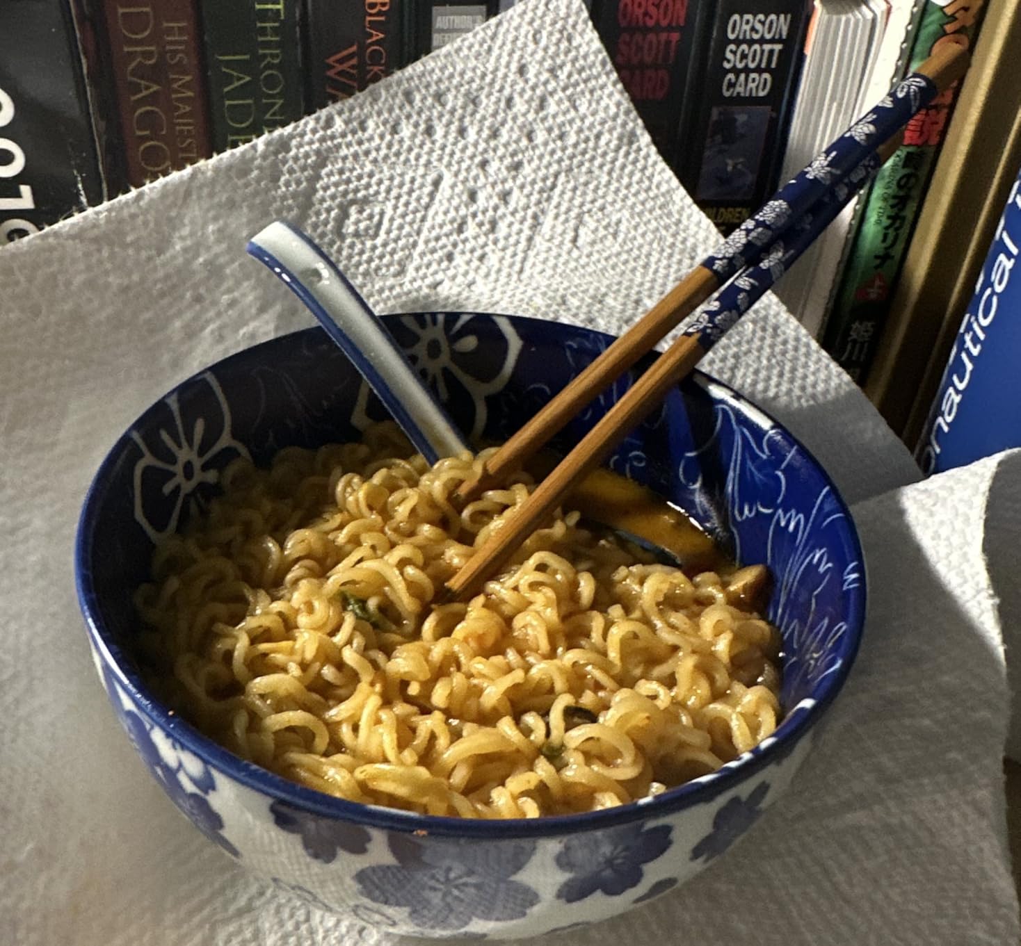 28 Oz Ceramic Ramen Noodle Pho Bowl Set with Chopsticks and Spoon Microwave & Dishwasher Safe, Japanese Style, Ideal Gift for Ramen Lovers & Solo Dining customer photo 1