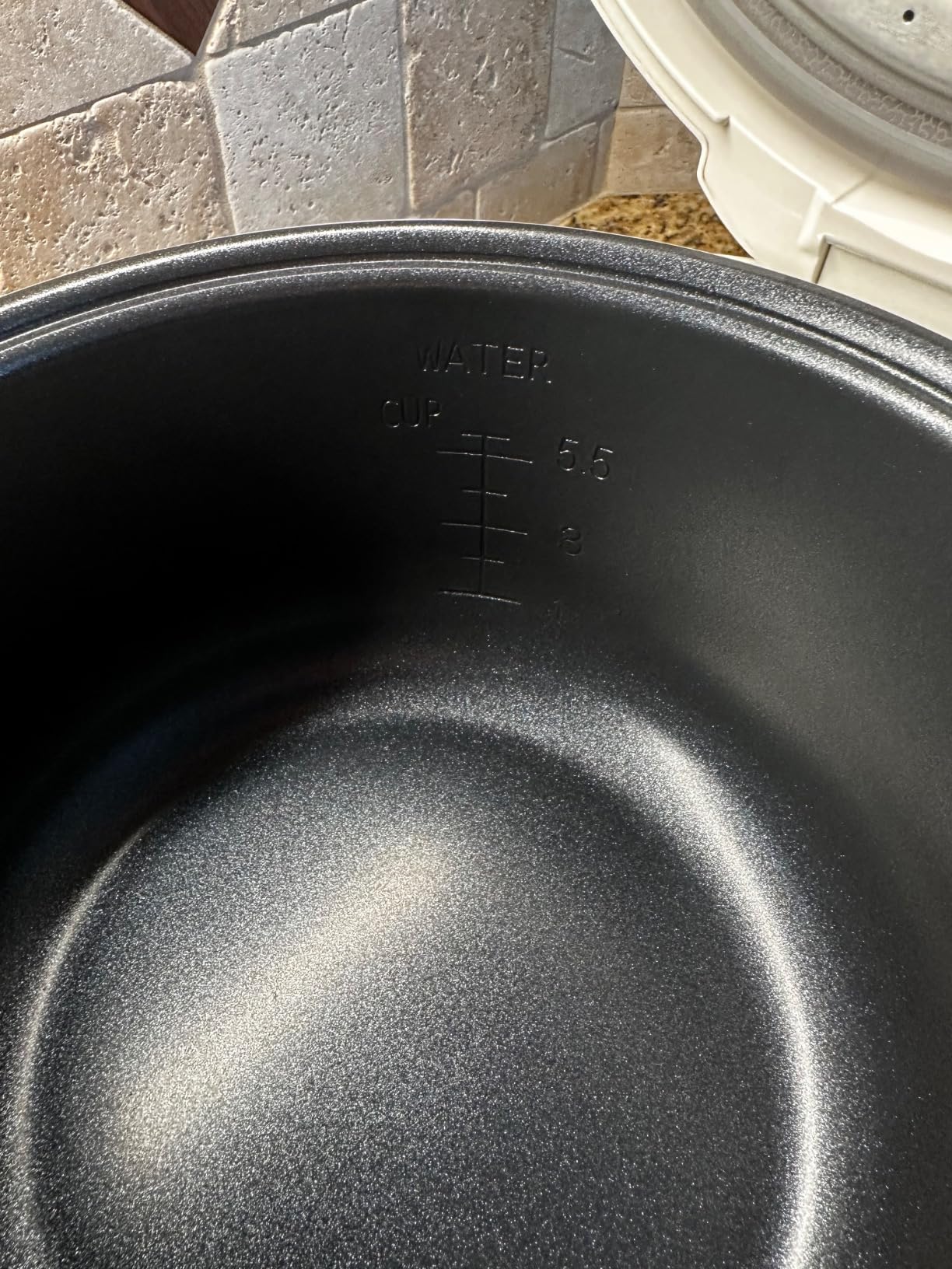 TOSHIBA Rice Cooker & Steamer Simple 5.5 Cup(Uncooked) with Steaming Basket, Removable Non-Stick Inner Pot & Inner Lid, for Soups, Stews, Grains&Oatmeal, One Touch&Keep Warm Function, Silvery White customer photo 1