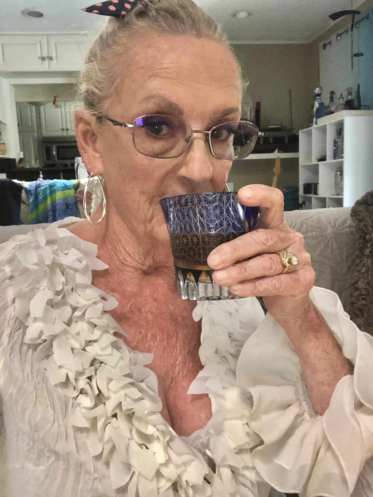 Edo Tokyo Kiriko Whiskey Glasses- Japanese Style Luxury Handcrafted High Transparency Crystal Royal Lucky Blue Pattern Crystal Cocktail Tumbler- Gift for Men, Scotch,Wine and Rum Lovers-1 Cup customer photo 2