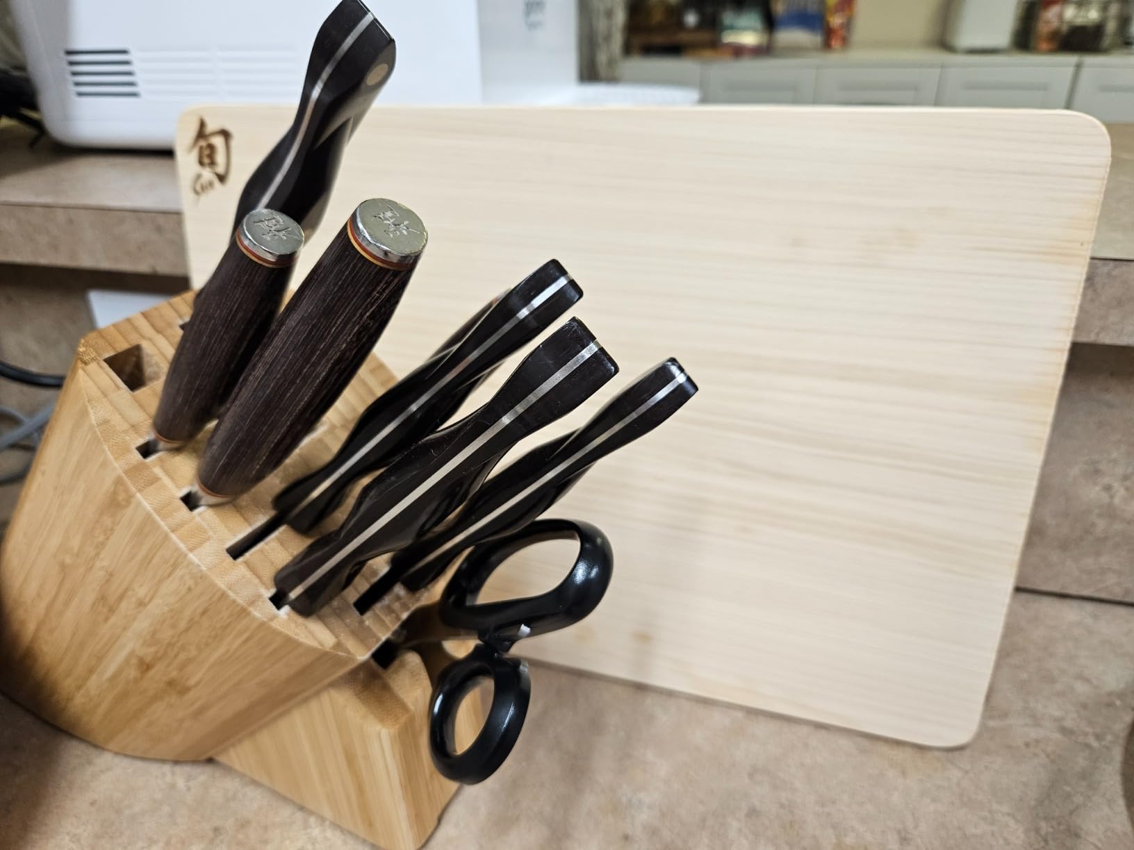 Shun Cutlery Hinoki 3 Piece Cutting Board Set, Small, Medium and Large Boards, Wooden Japanese Chopping Board for Kitchen, Medium-Soft Wood Preserves Knife Edges, Forest Stewardship Council Certified customer photo 1