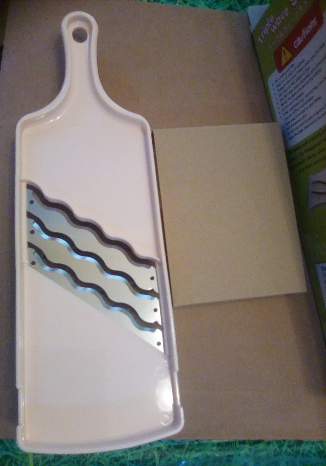 Arnest Japanese Cabbage Slicer Mandoline, 3-Blade Triple Wave Ultra-Thin Shredder for Tonkatsu-Style Slaw, Stainless Steel Wave Blades, Safety Holder, Easy-Rinse Clean, Compact Beige, Made in Japan customer photo 1