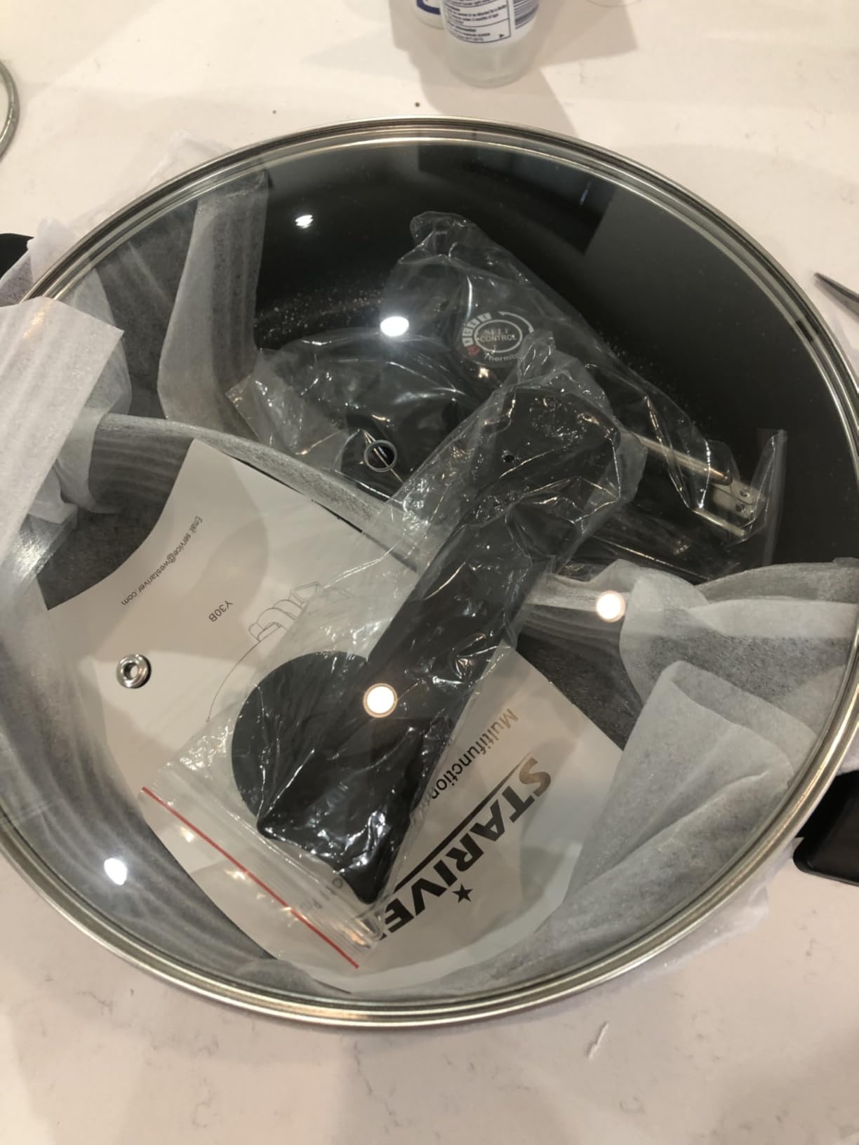 Stariver 6L Electric Hot Pot with Divider - Dual-Flavor Fondue & Shabu Shabu Pot, 1360W with 5-Temp Control, Non-Stick & BPA-Free, Perfect for Family Dinners & Parties customer photo 1