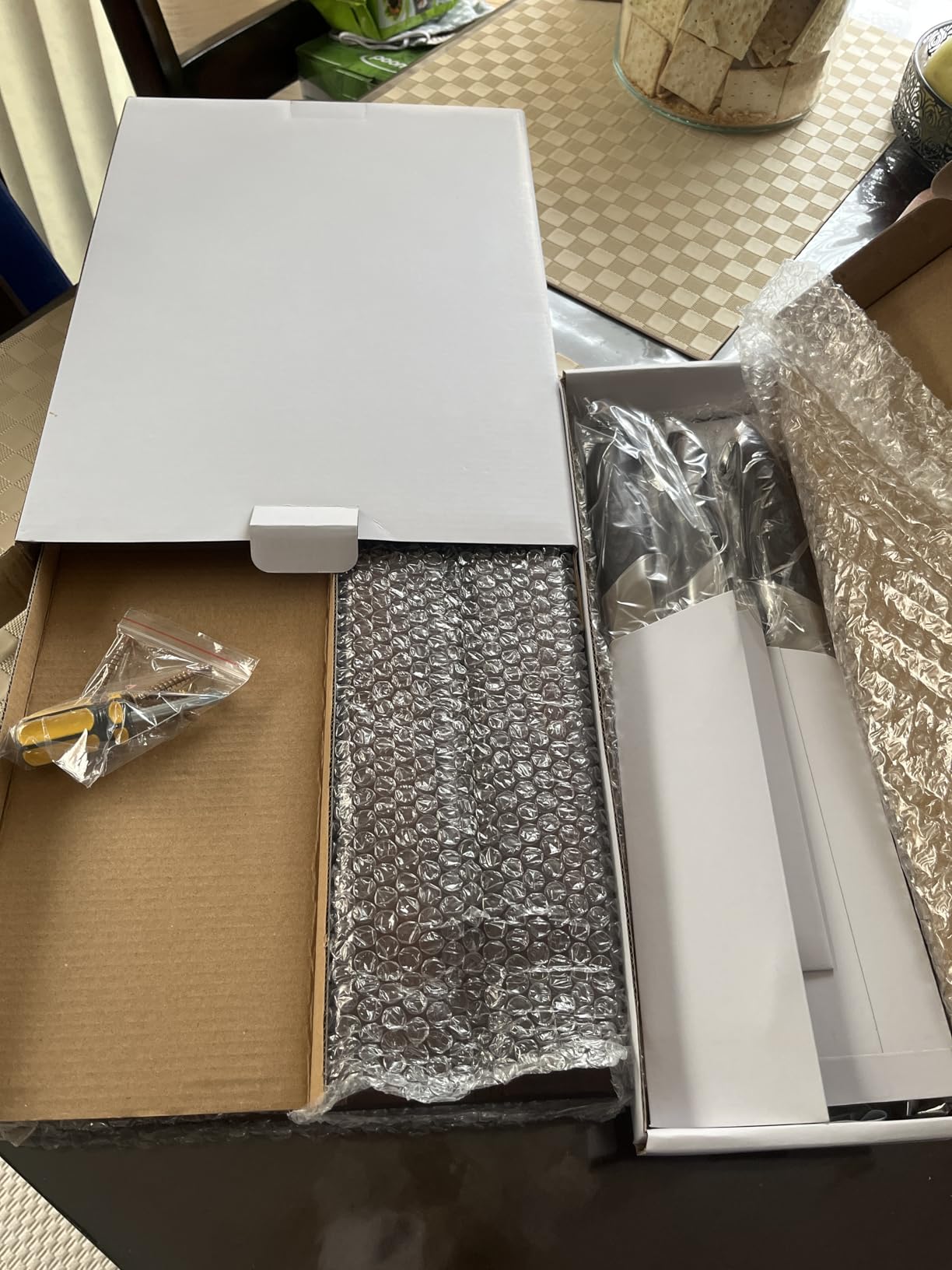 HOSHANHO 7 Pieces Kitchen Knife Set, Japanese High Carbon Stainless Steel Magnetic Knife Block Set, Ultra Sharp Chef Knives Sets with Ergonomic Pakkawood Handle customer photo 1