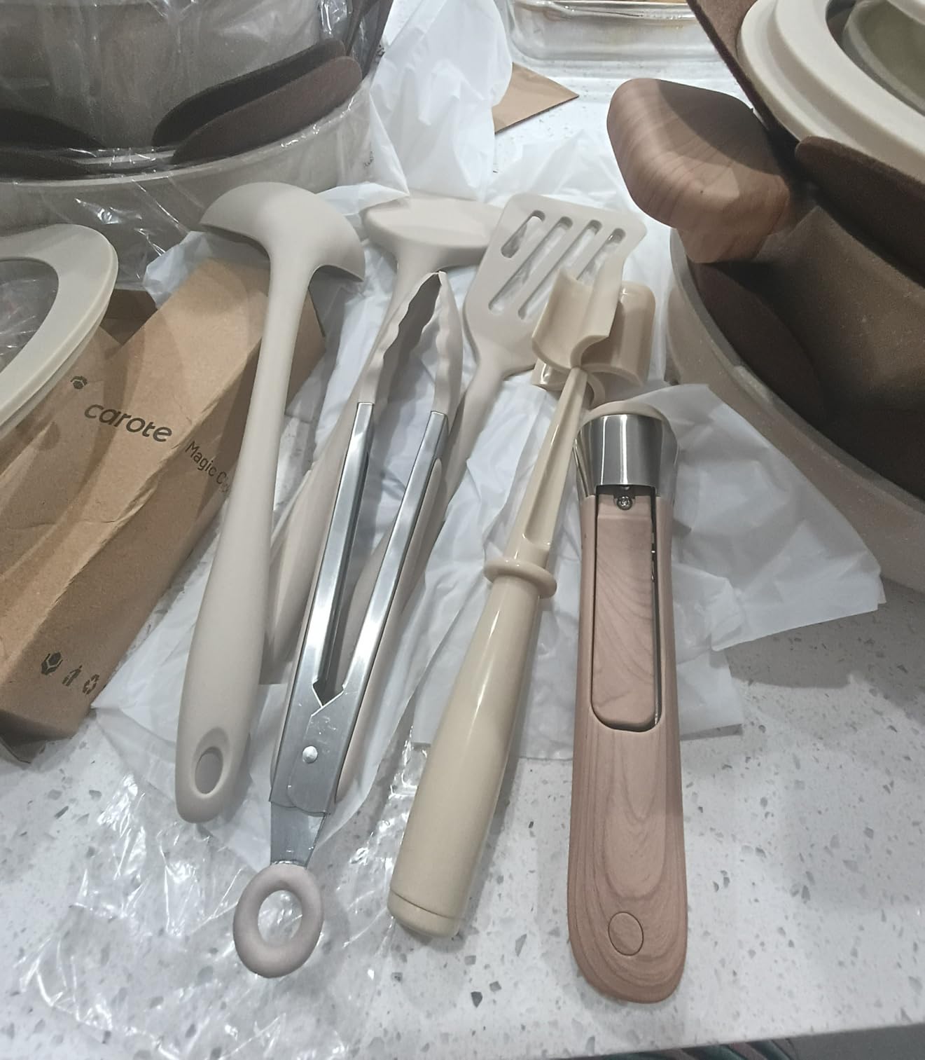 CAROTE 25PCS Ceramic Cookware Set, Pots and Pans set Non Stick, RV Kitchen Cooking Set Removable Handles, Oven Safe, Induction Cookware, Non-toxic Kitchen Cooking Set, PFAS and PFOA Free customer photo 2