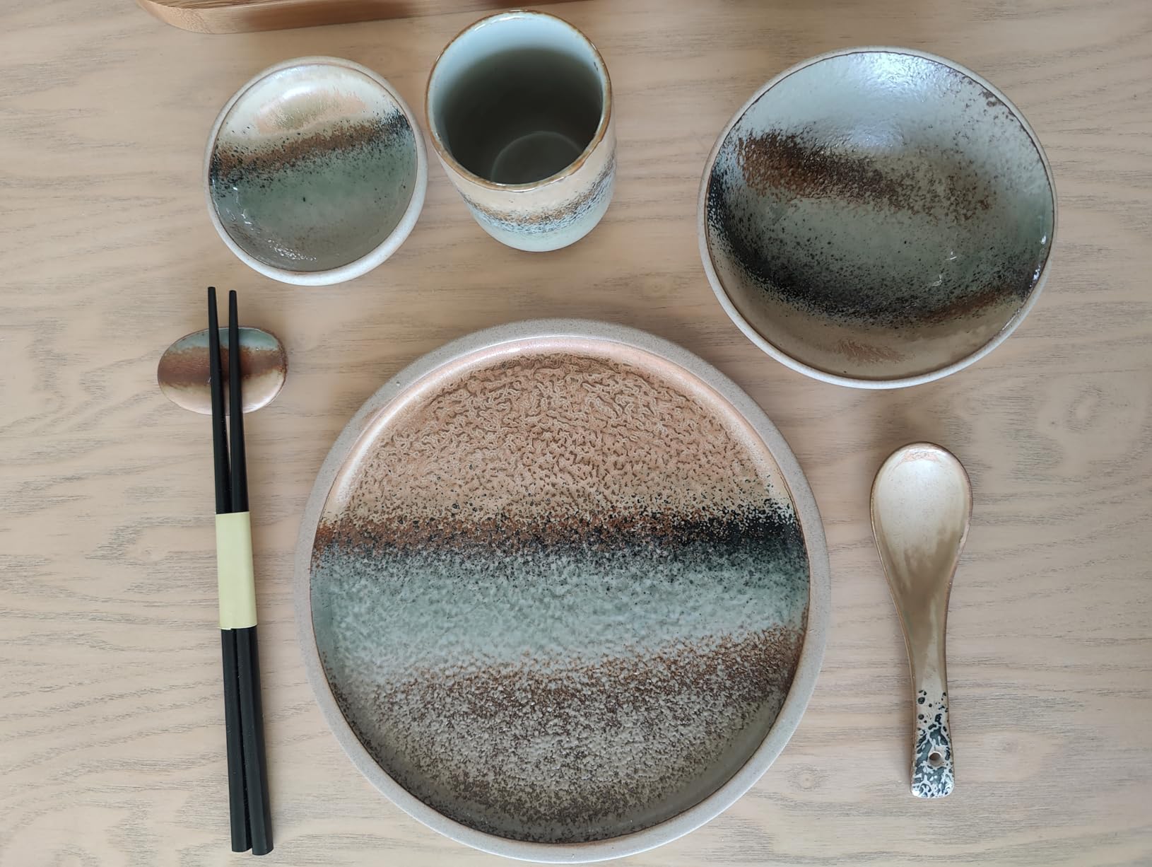 UNICASA Sushi Plate Set with Chopsticks & Sauce Dishes, Handcrafted Japanese Ceramic Dinnerware Set, Dishwasher Safe Sushi Dish - 7 Pieces customer photo 1