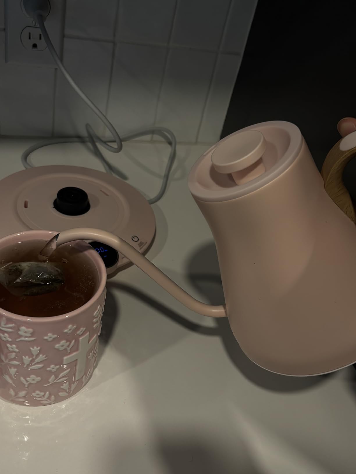 Cocinare Barista Collection Gooseneck Electric Kettle, ±1°F Precise Temperature Control for Pour-Over Coffee & Tea, Quick Heating 1500W, Stainless Steel Interior, 0.9L (Rainforest) customer photo 1