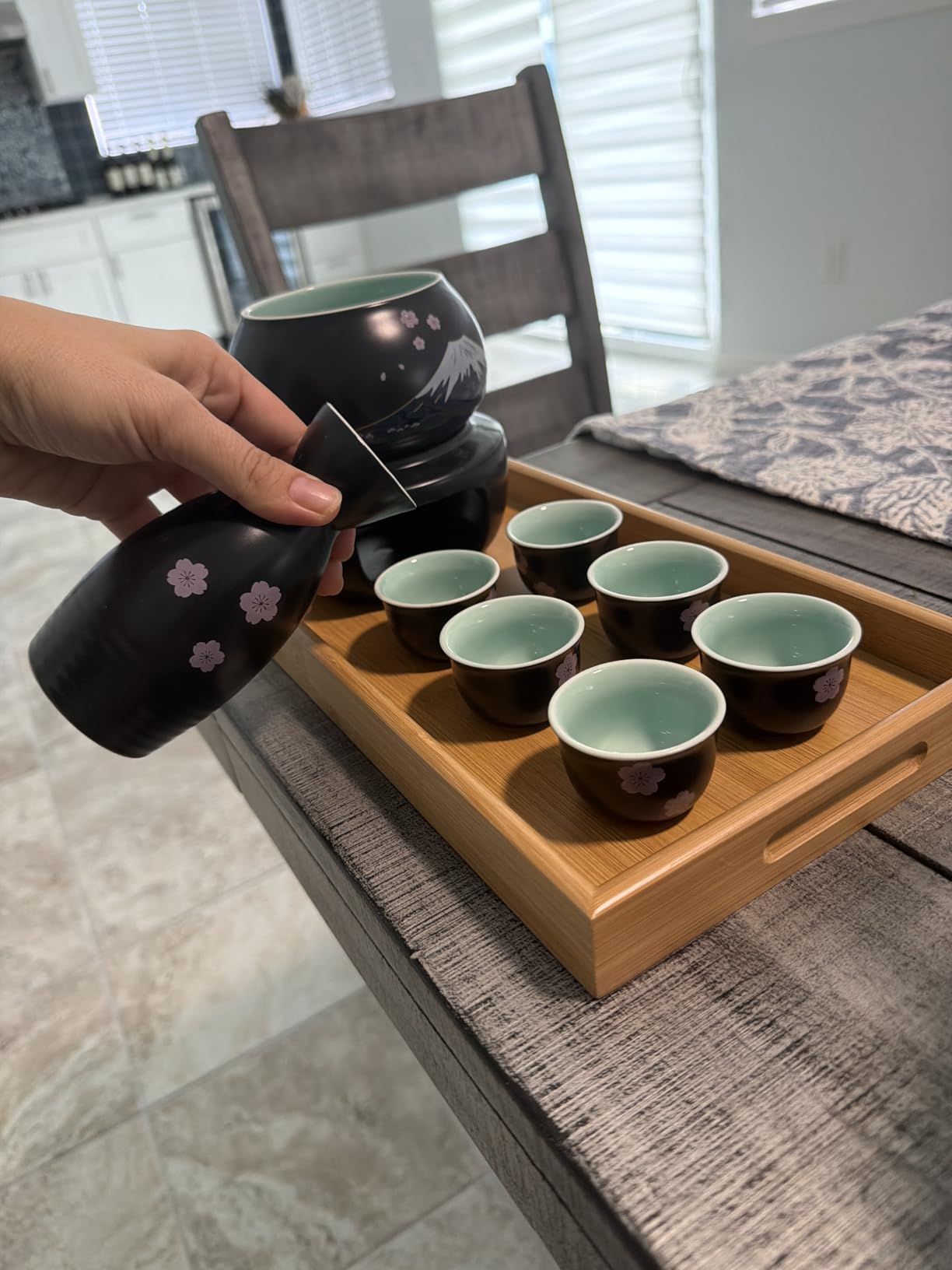 DUJUST 10 pcs Japanese Sake Set with Warmer for 6, Sakura & Fuji Design Porcelain Sake Set, 6 Sake Cups, 1 Bottle, 1 Warmer, 1 Candle Stove, 1 Tray & 1 Box, Warm Sake Carafe, Japanese Gifts - Black customer photo 2