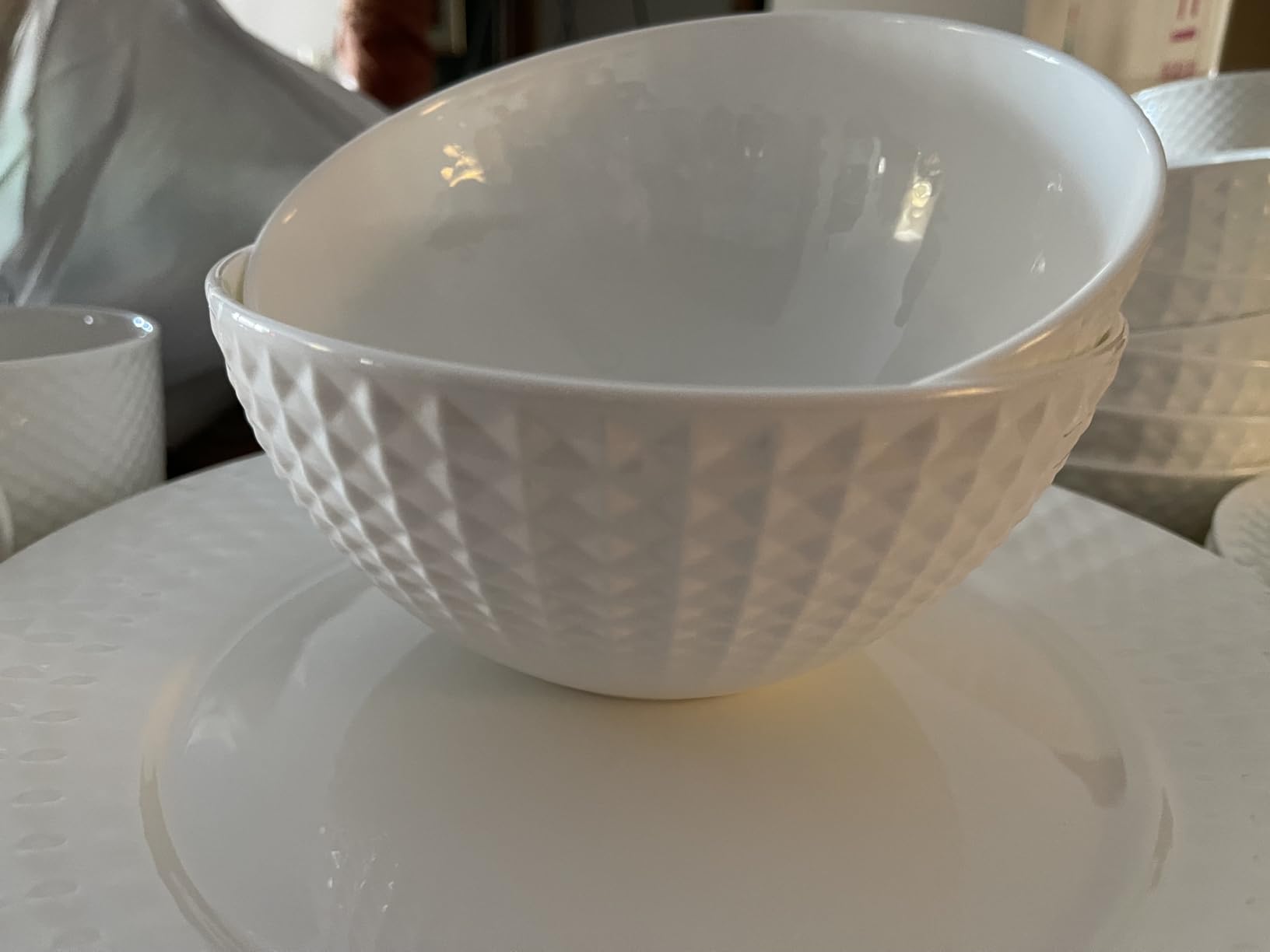 KINGSTONE 24-piece Bone China Dinnerware Set and 40-piece silverware, White Lightweight Porcelain for 8, Plates, Bowls with matching flatware, Microwave and Dishwasher Safe customer photo 2