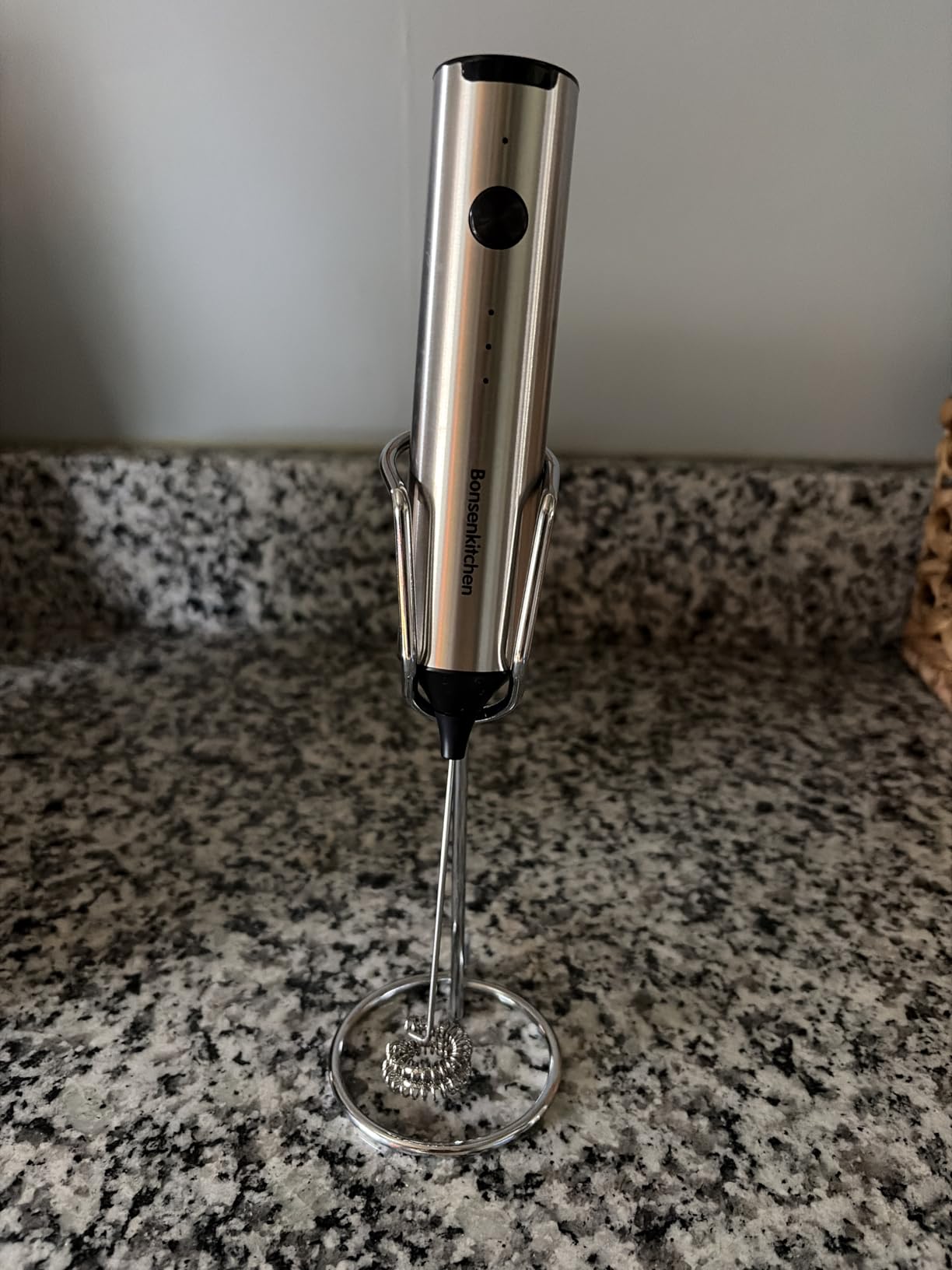 Bonsenkitchen Rechargeable Milk Frother with Stand, 3-Speed Handheld Coffee Frother, Dual Spring Whisk Electric Hand Frother Wand Drink Mixer for Matcha Lattes Cappuccino, Kitchen Gifts customer photo 1