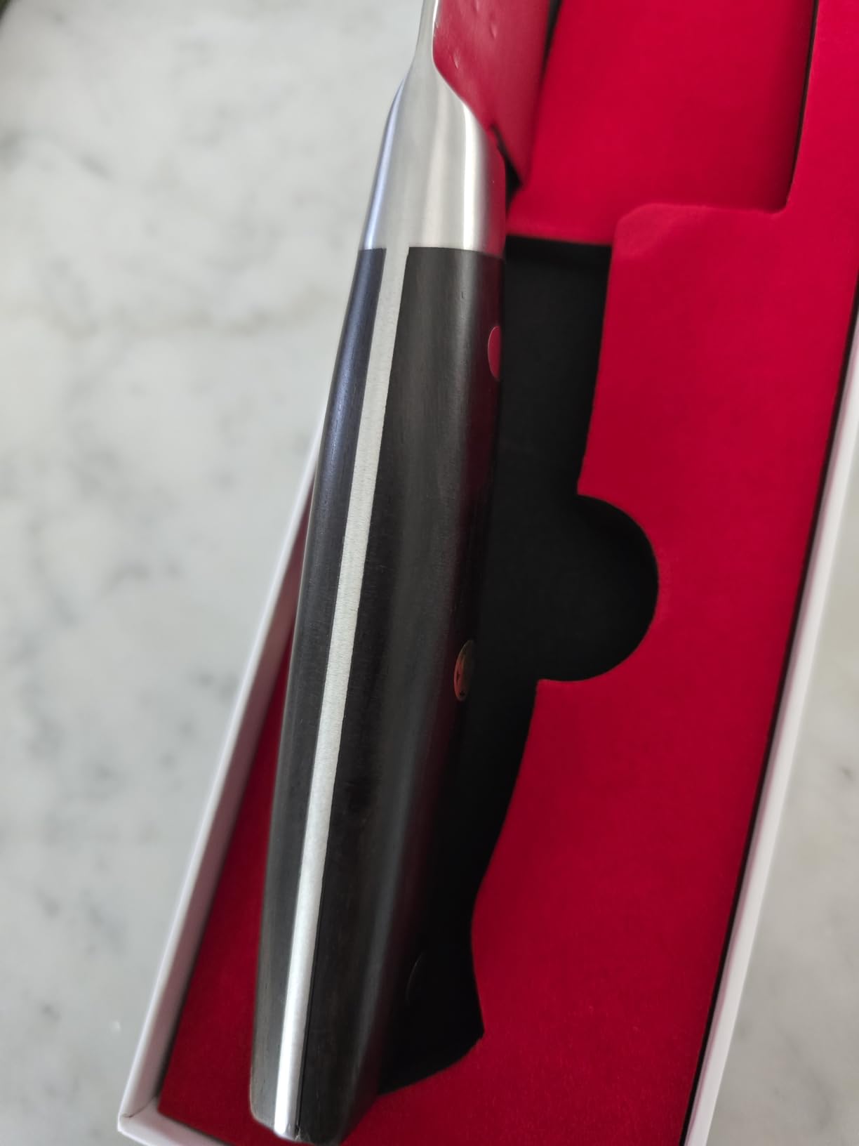 kanngou Japanese Chef Knife Kitchen Knife with 67 Layers Damascus Steel AUS-10 Core, Professional Damascus Knife with Full-Tang Ebony Wood Handle and Premium Gift Box (8.27 Inch Gyuto Chef Knife) customer photo 2